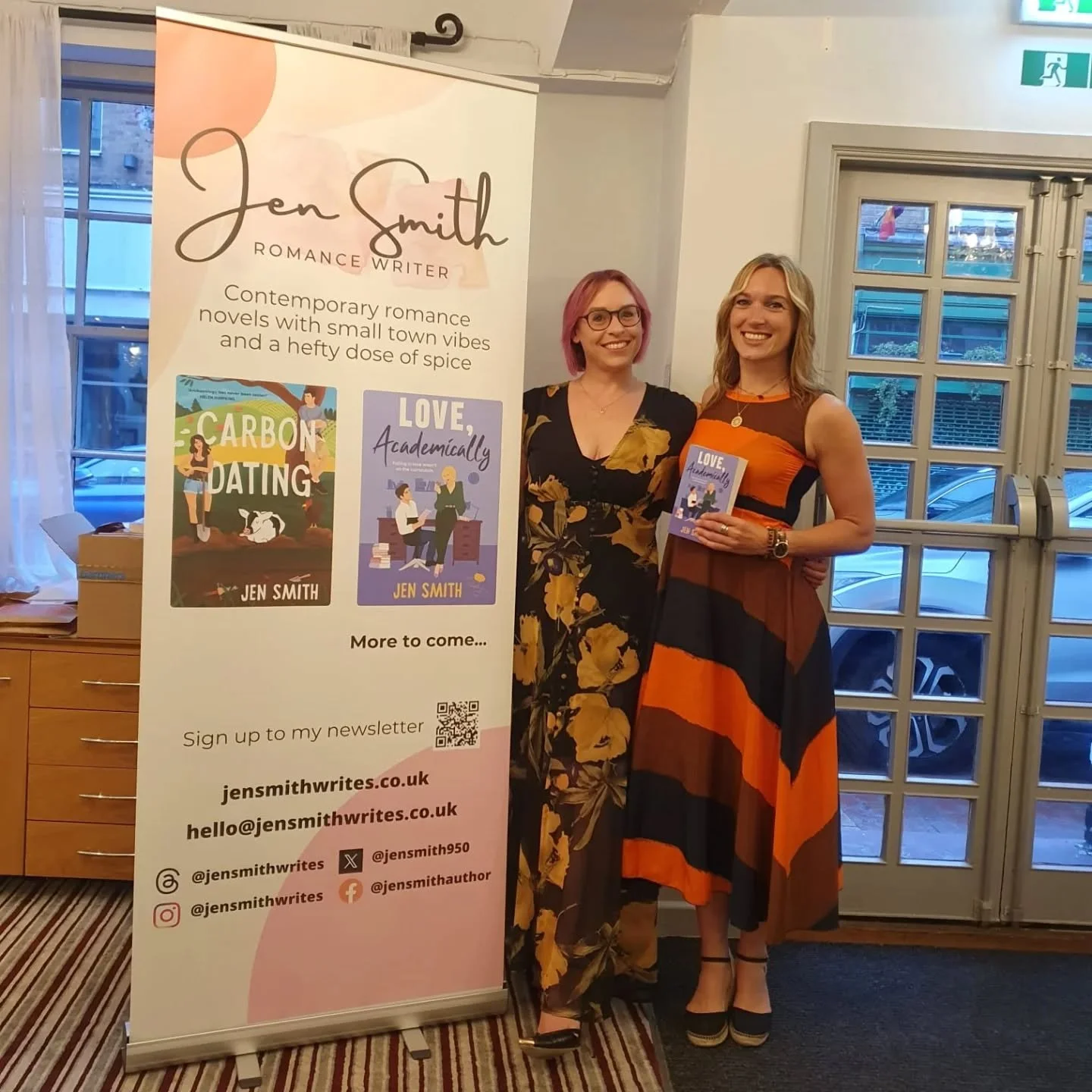Absolutely fabulous time at my Rugby launch last Wednesday! (I know, its taken me ages to post!) Thank you so much to everyone who came and Rebecca from @huntsbookshoprugby for the excellent interview questions. @therugbyhotel put on a lovely spread!