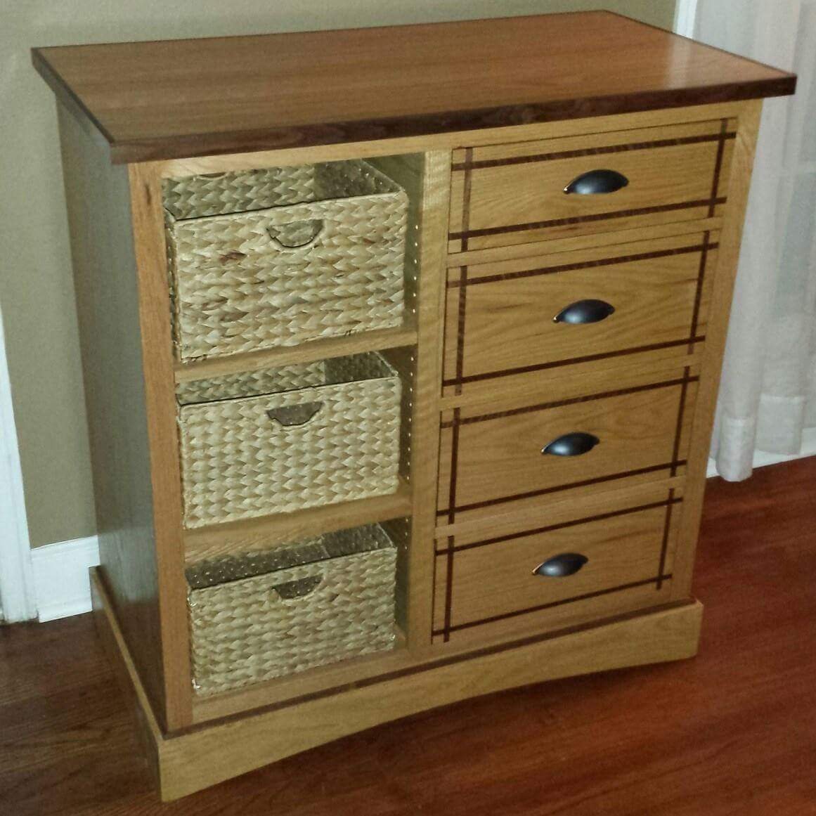 Chagging Table Dresser