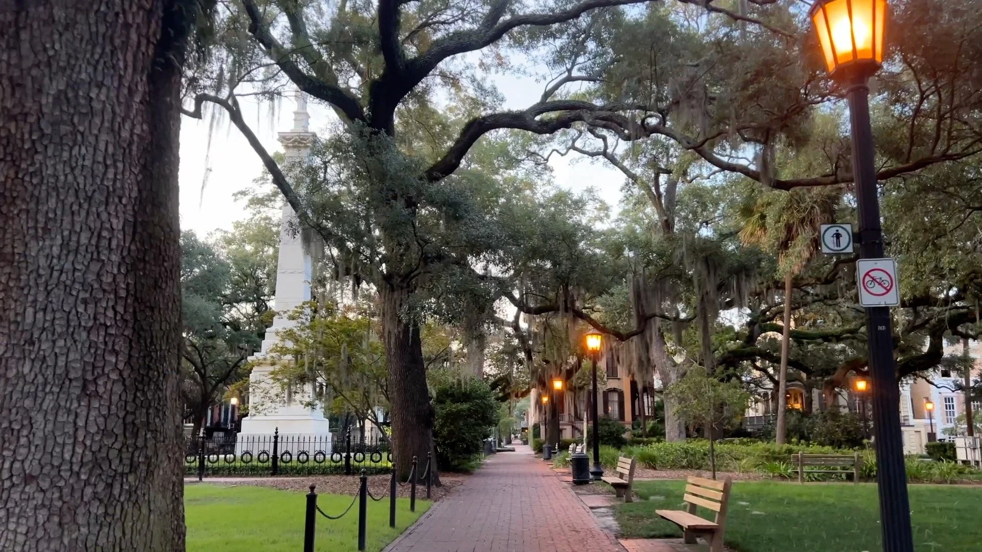 Evening stroll in Savannah, Georgia