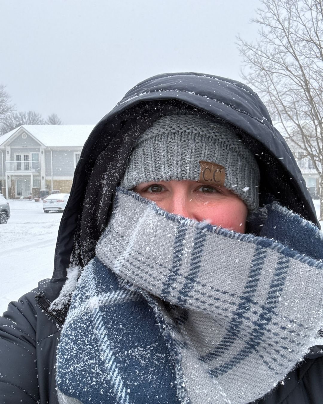 How to Stay Warm While Traveling in the Winter Without Overpacking