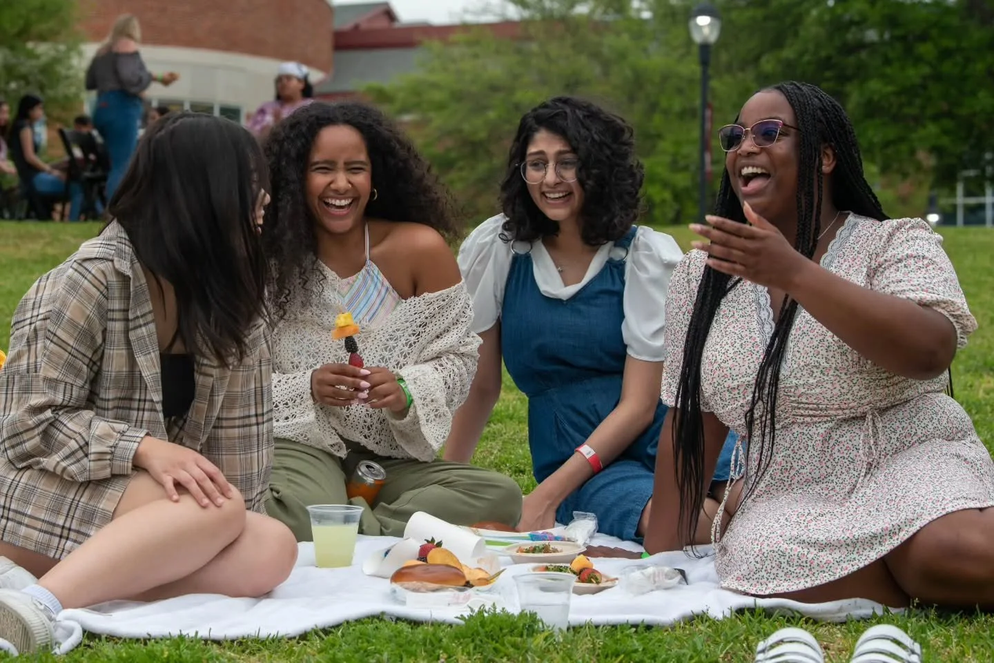 Cheers to the short work week! 

#txwomans #gopioneers #dentonphotographer #femalephotographer #BlackGirlinMedia #womenempowerment