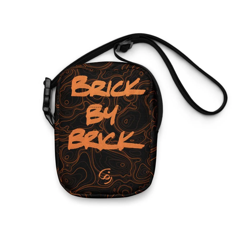 BBB Cross Body 001