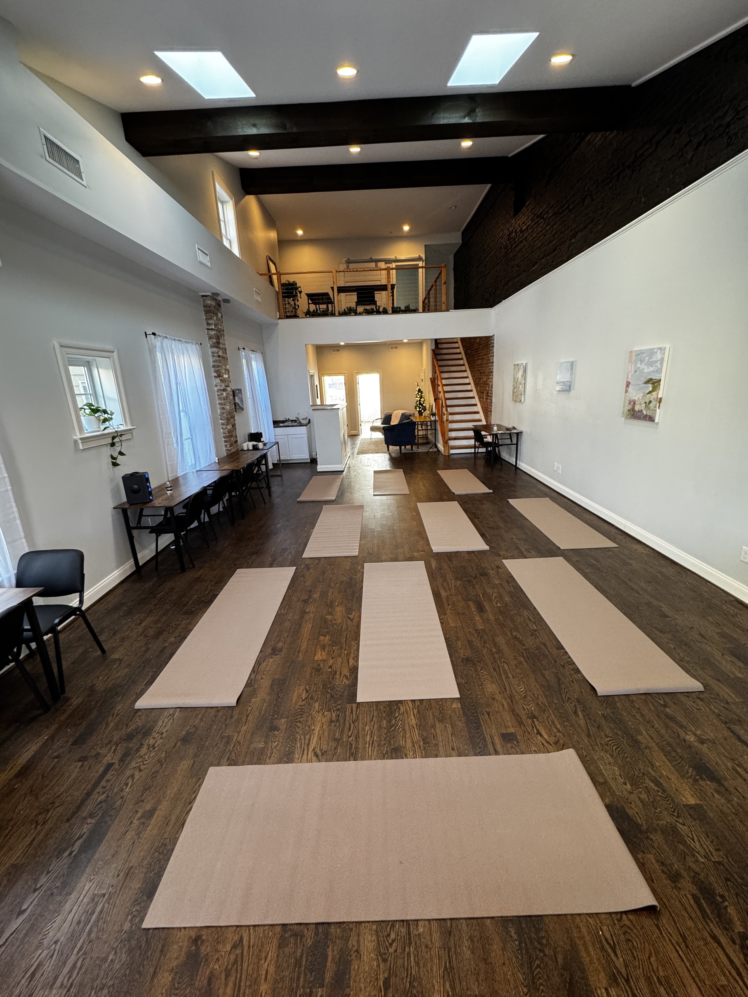 Choosing Coworking & Private Office Space Rental Over Long-Term Leases