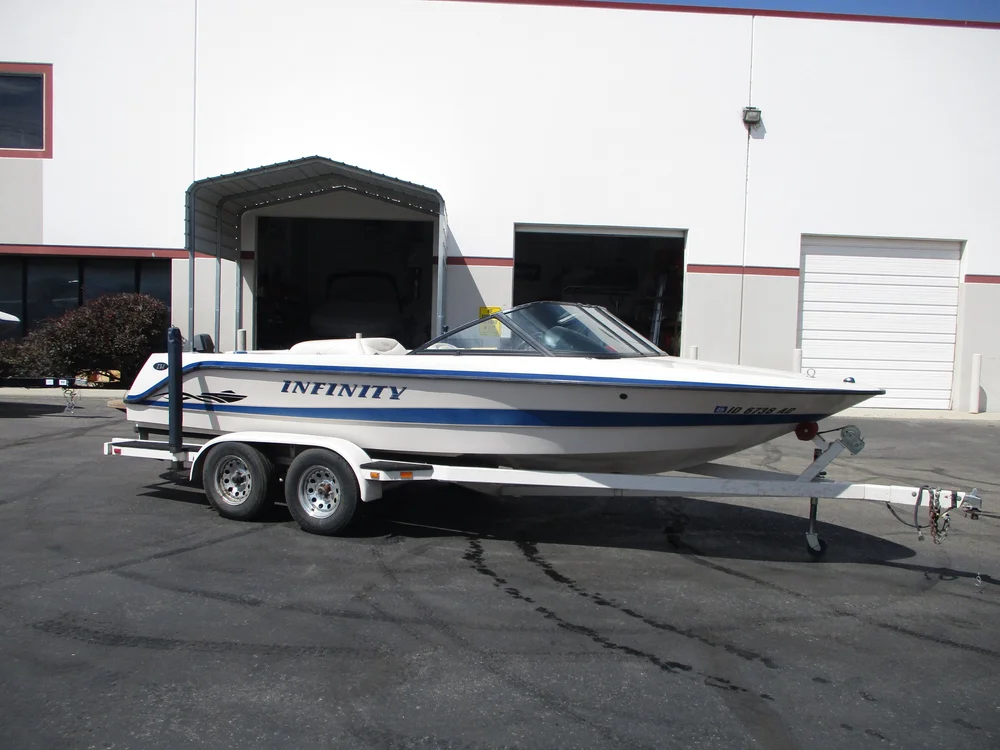 2000 INFINITY ZX-1 SKI BOAT — Water Ski Pro Shop