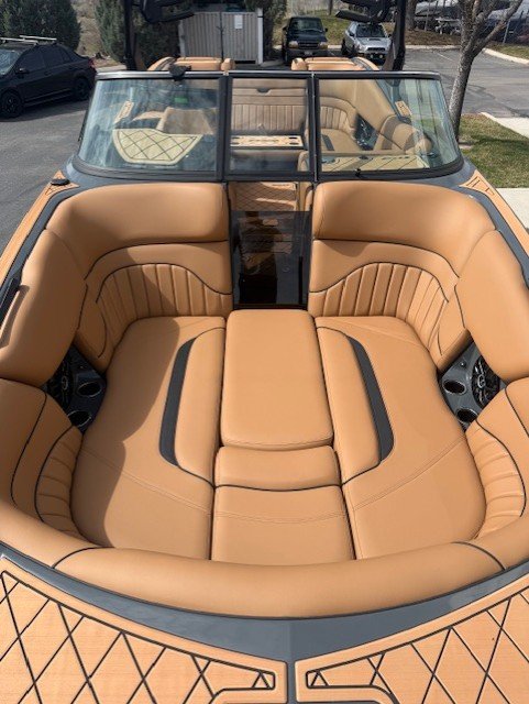 c6de29fb-58a5-4fb5-85bc-260bed7bb65a.jpg