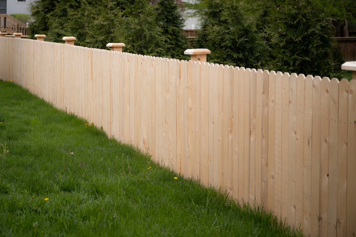 bourbon-state-fence-company-kentucky-cedar.jpg