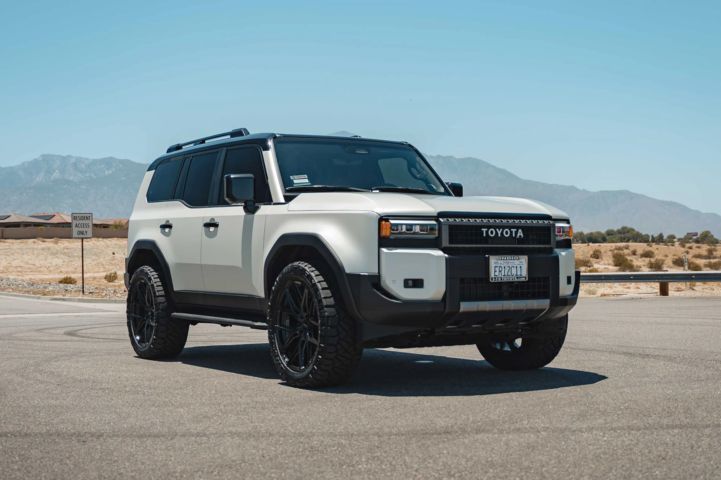 LandCruiser-ColorChange.jpg