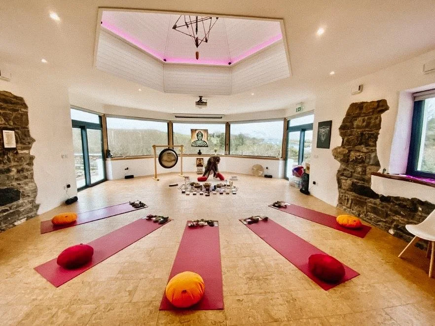 This retreat in Ireland Westport focuses on delving deep into self-exploration, uncovering your blind spots, ego, and genuine inner strength.