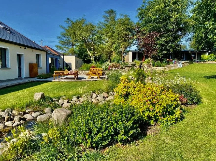 This retreat in Ireland Westport focuses on delving deep into self-exploration, uncovering your blind spots, ego, and genuine inner strength.