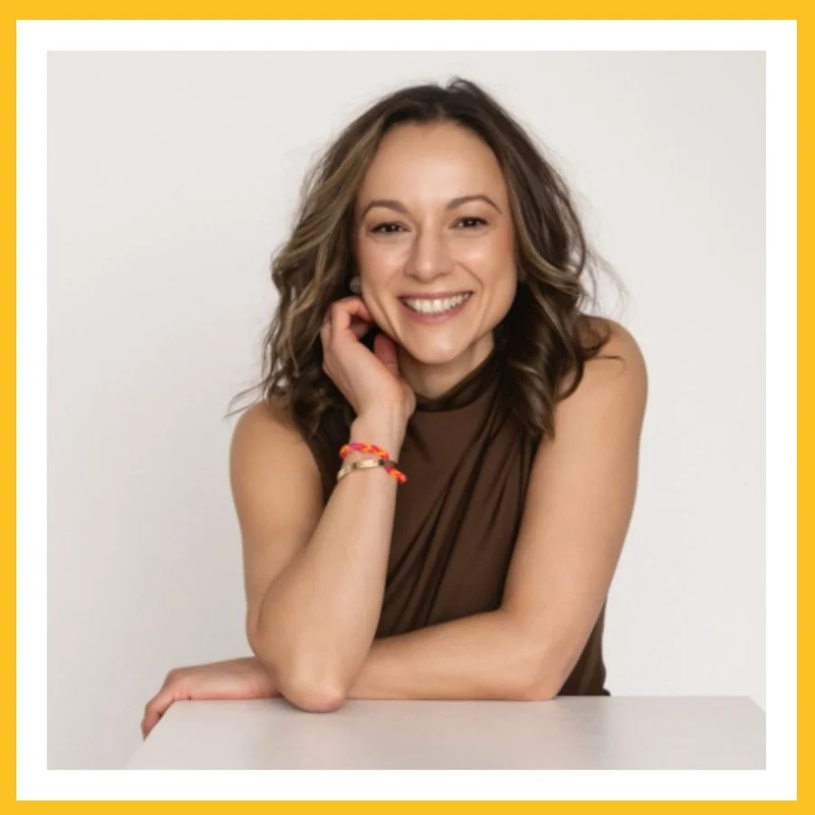 How to look and feel confident in photos while traveling