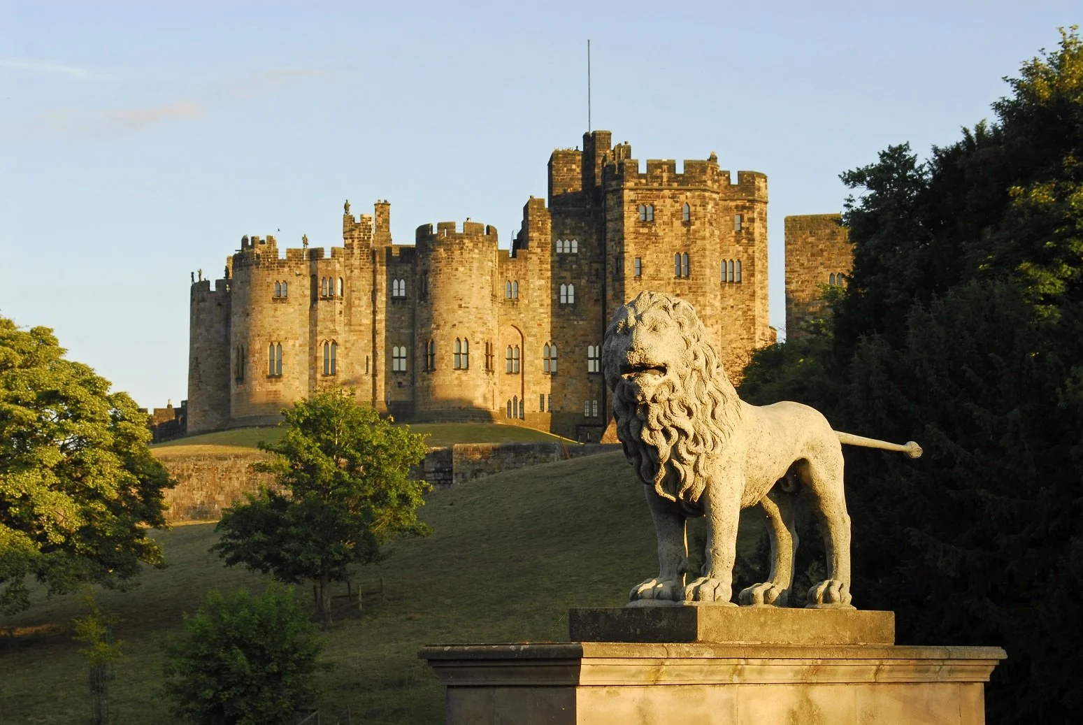 Alnwick-Castle.jpg