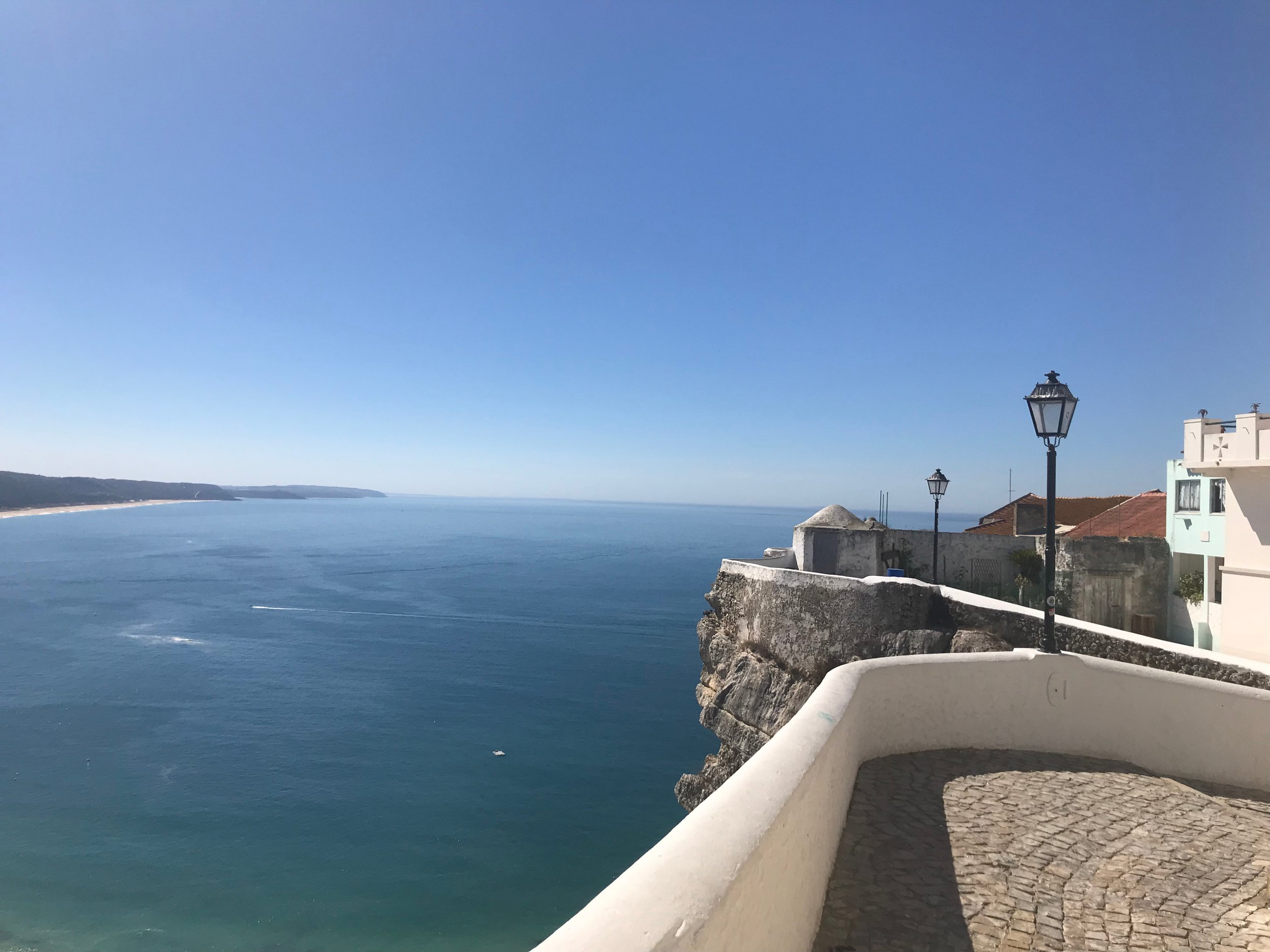 Miradouro do Suberco overlooking the Atlantic Ocean in Nazaré, Portugal.