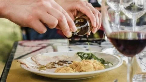 Traditional Sienese delicacies, chewy panforte, ricciarelli, ice cream, pizza &  more.