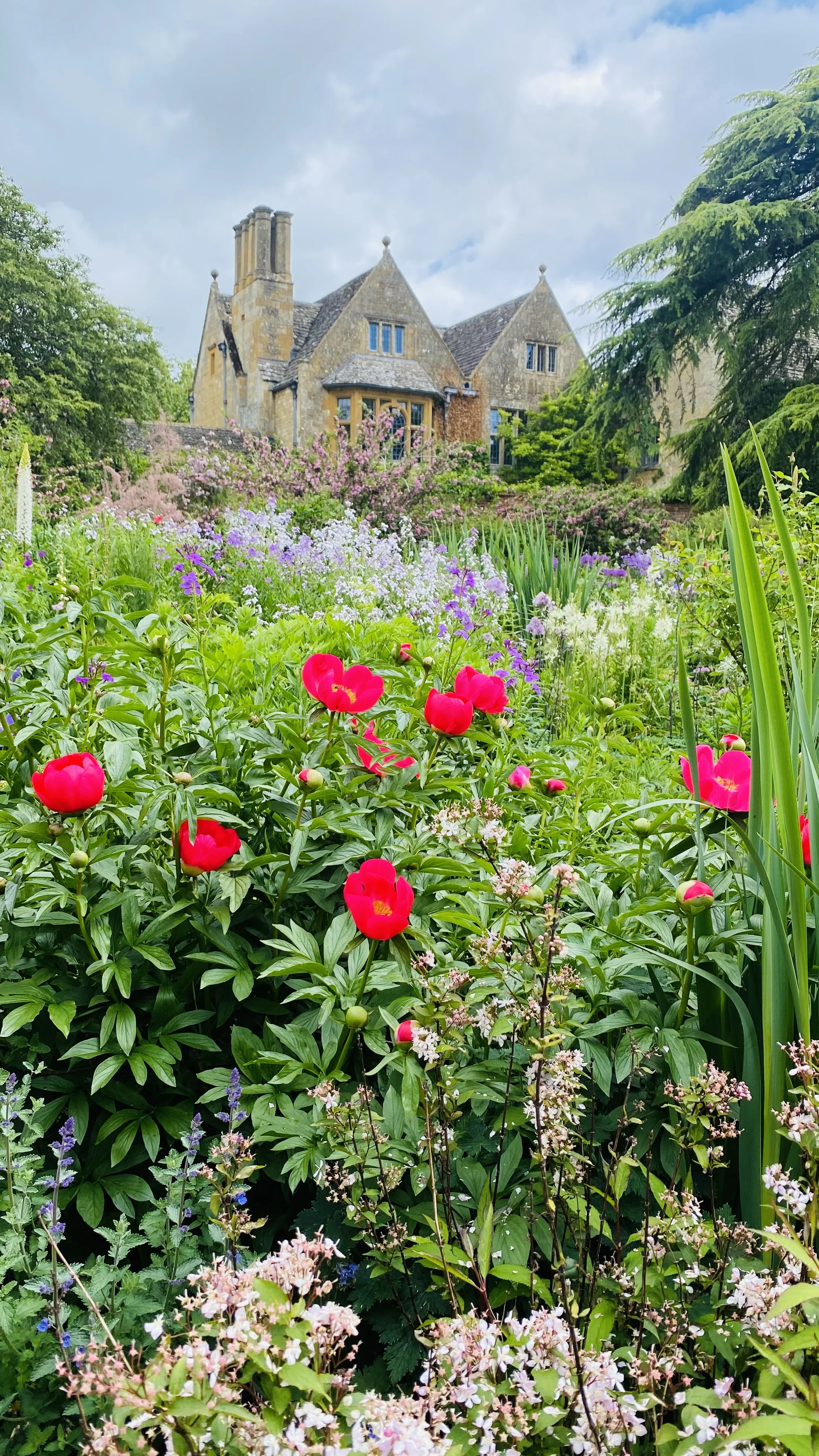 Olegana Castles and Gardens UK