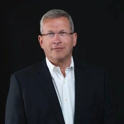 peter schreibvogel.jpg