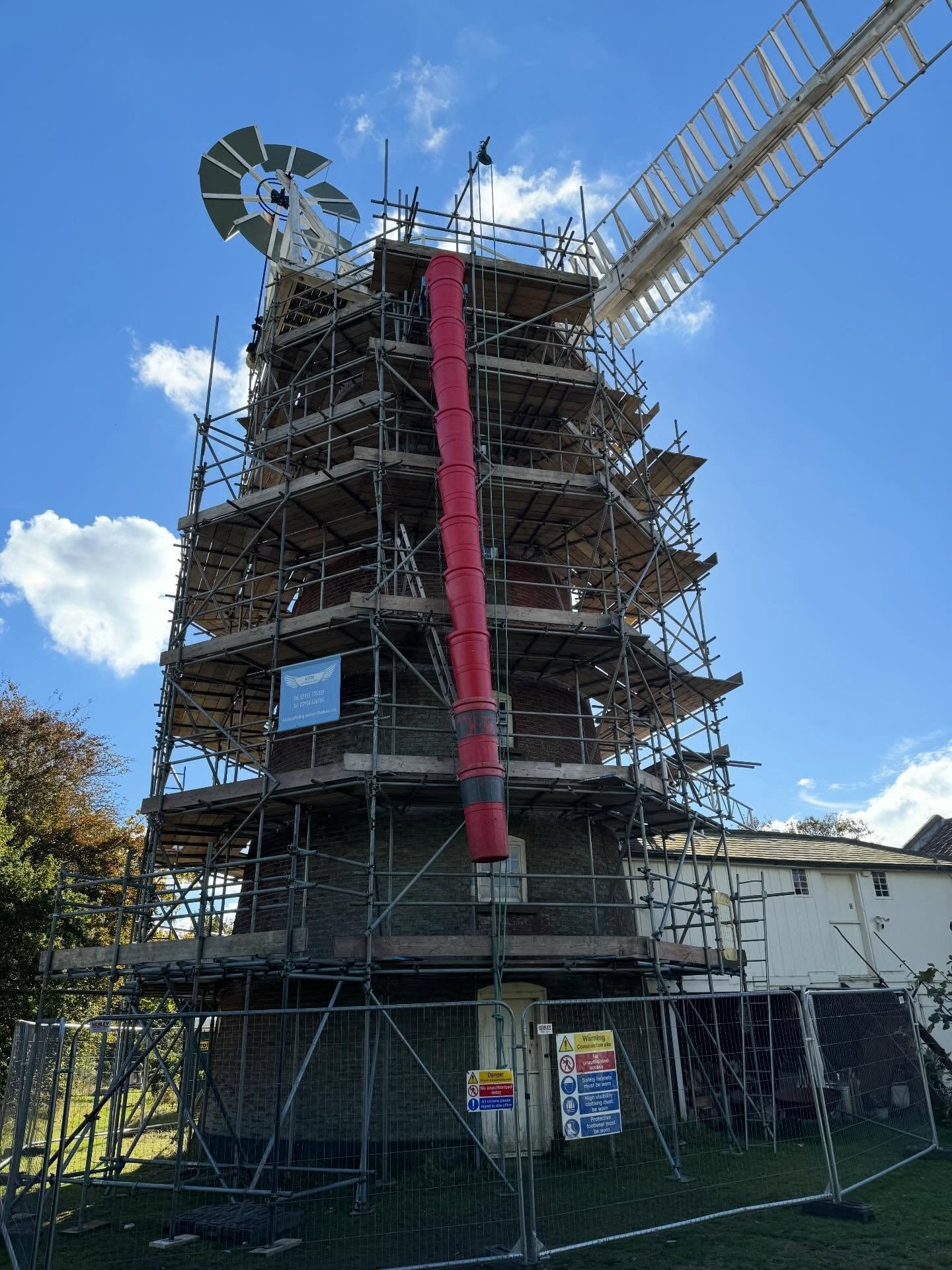 Woodbridge Windmill Project 🏗️

One of our favourite projects to date, and for good reason.

We installed a six-lift, splay-designed scaffold, providing full access to all brickwork for essential repairs on this iconic structure. A technically chall