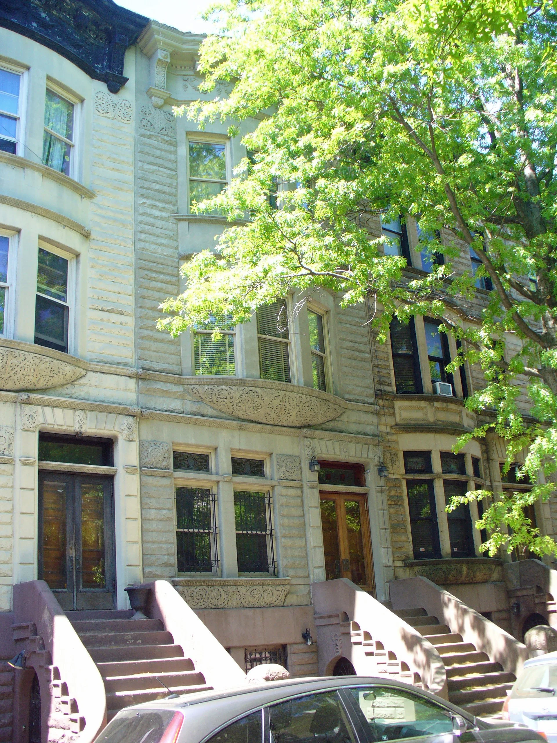 1.1.4.A. Sugar Hill Row House.JPG