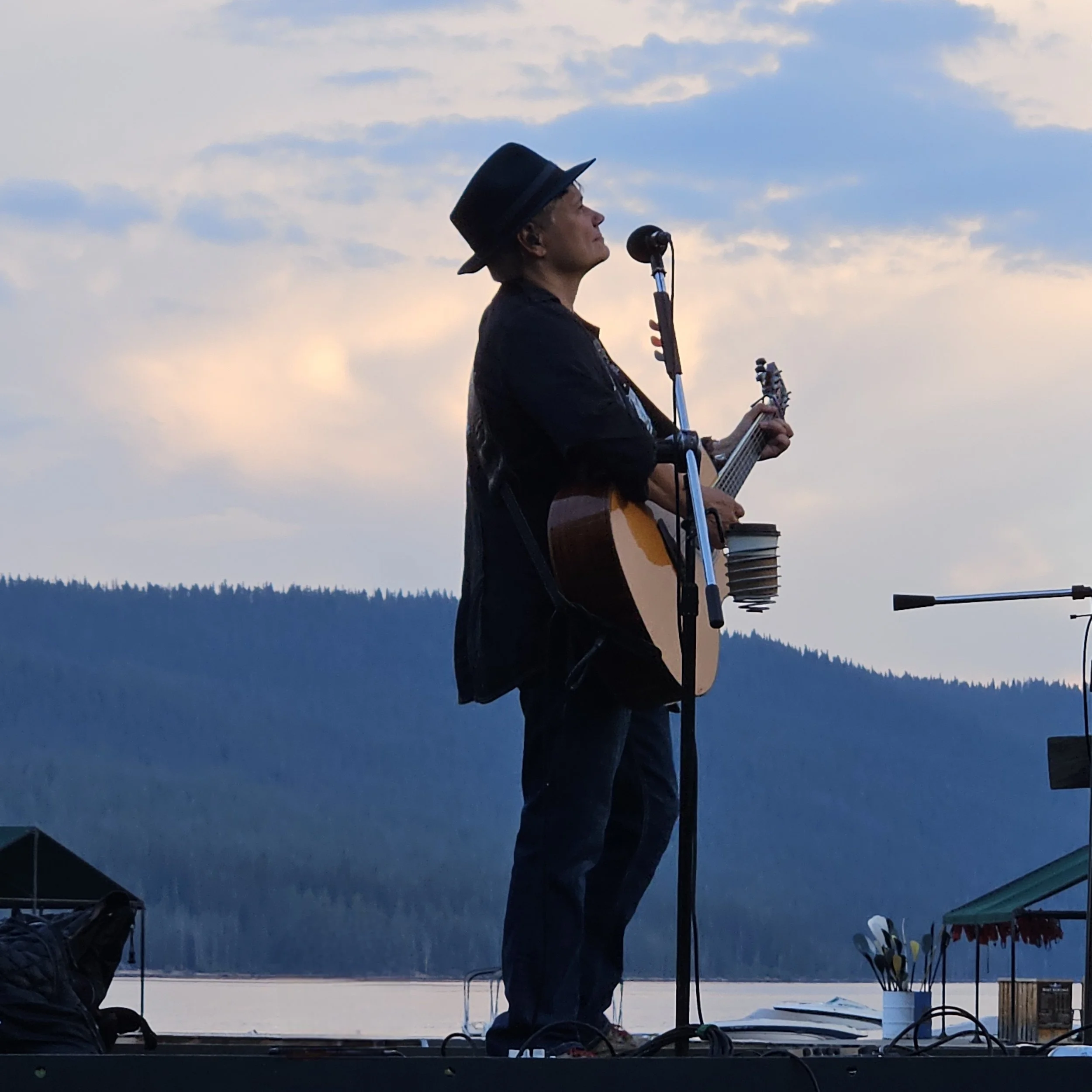 Niccole Speaking and Playing - Center for Spiritual Living Boise 