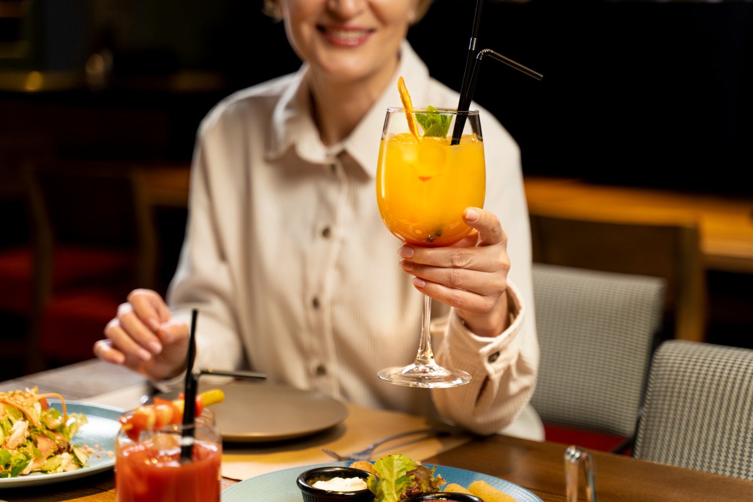 Crafting a Farm-to-Table Dinner in New York with Seasonal Cocktails