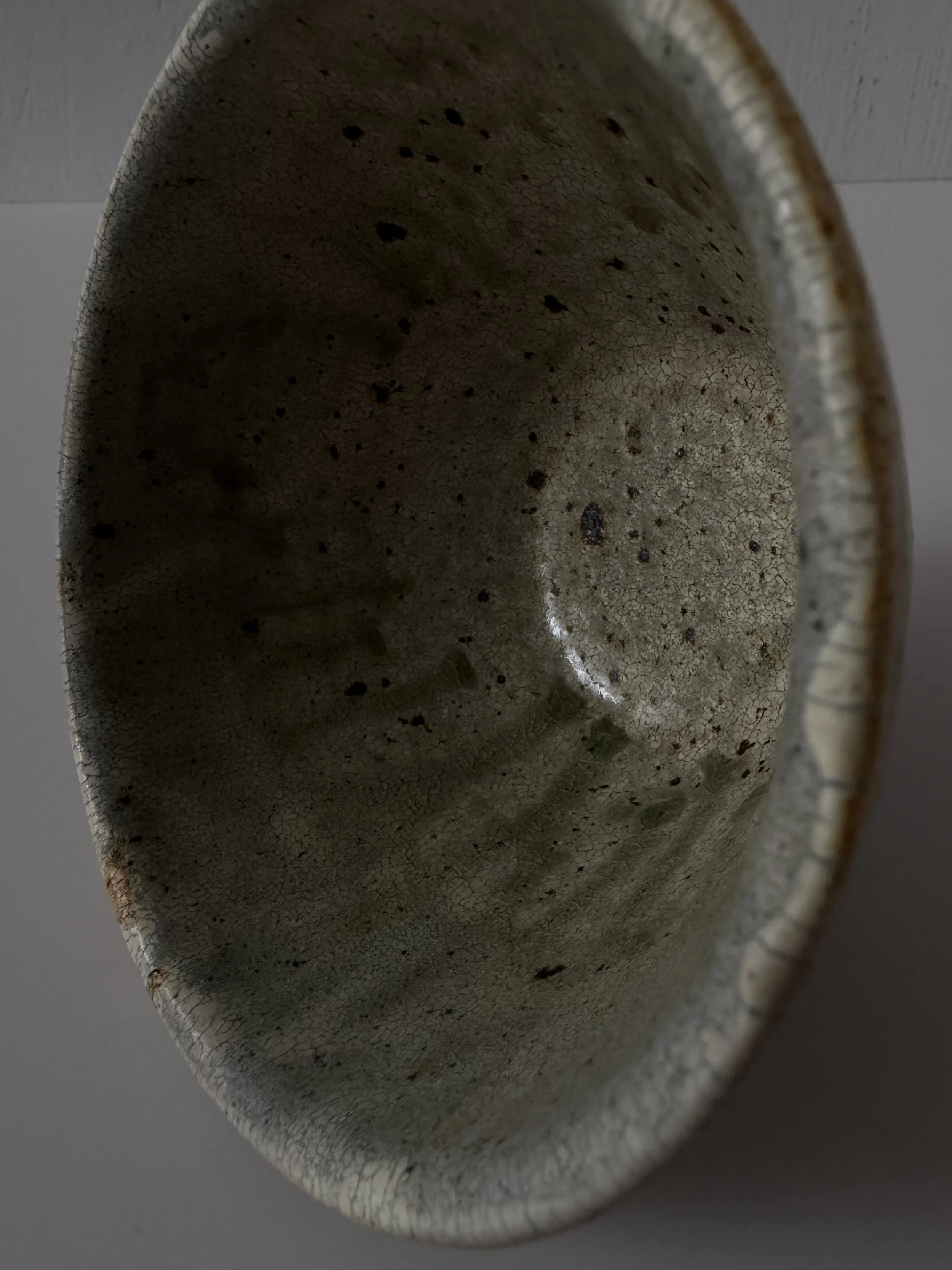 close up interior kohiki bowl, ash glaze
