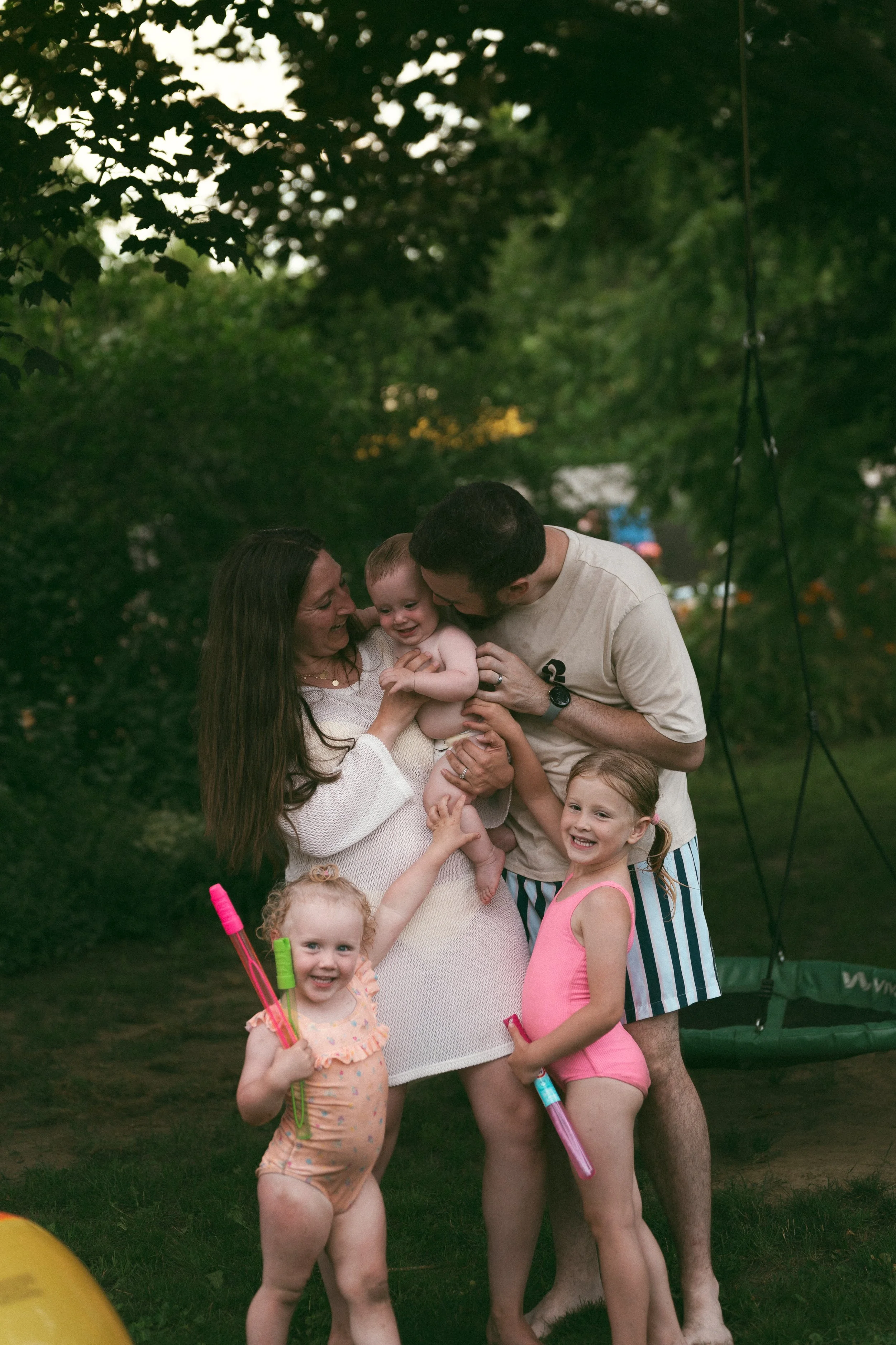THE ROBINSON FAMILY