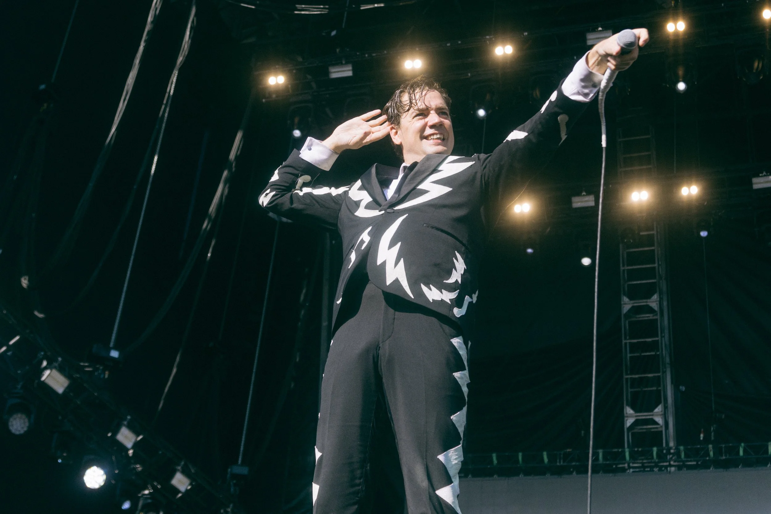 The-Hives-Maya-Melchers-6.jpg
