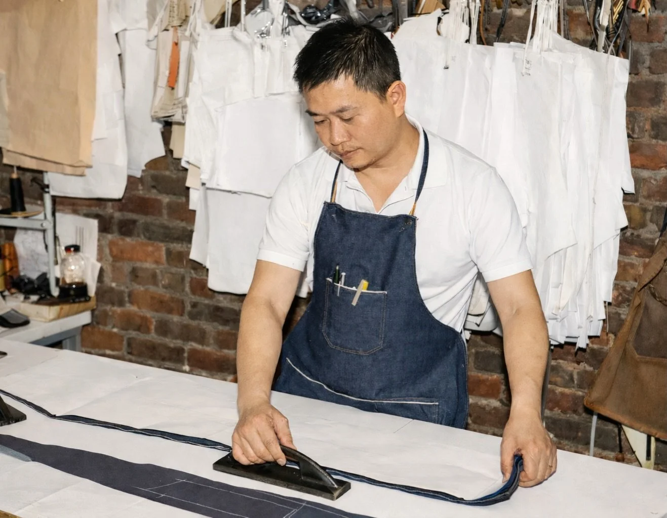 Fabric is the foundation of every garment. 

~ At P.G&Oacute;RNE we cut and sew in-house one piece at a time, ensuring uncompromising quality.