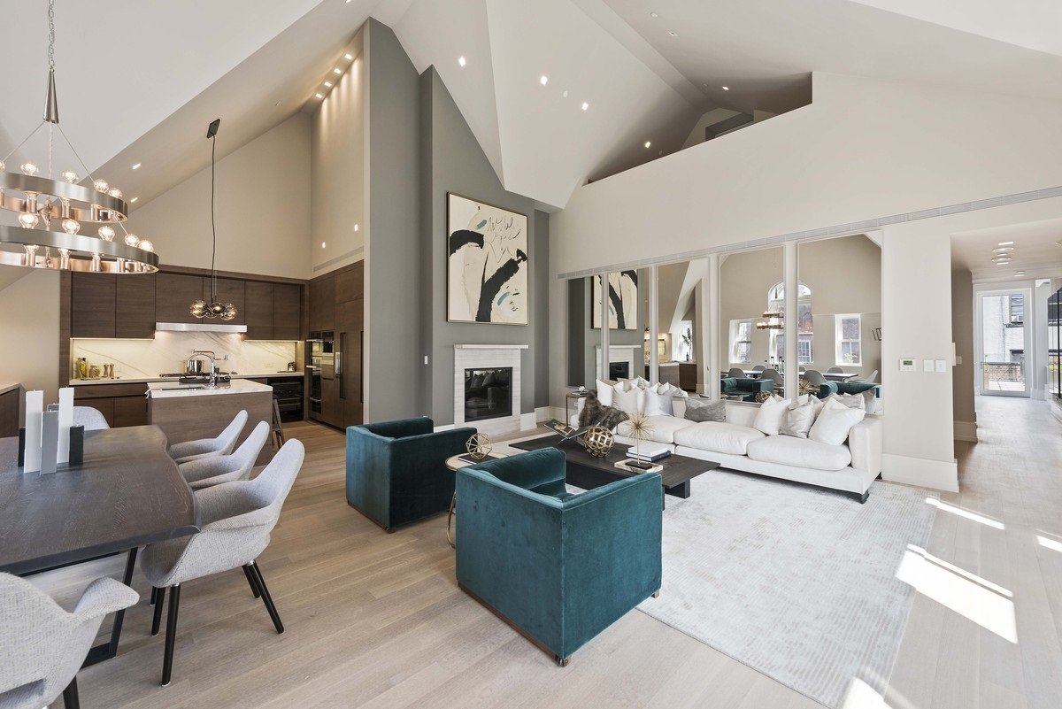 215 Sullivan PH.jpg