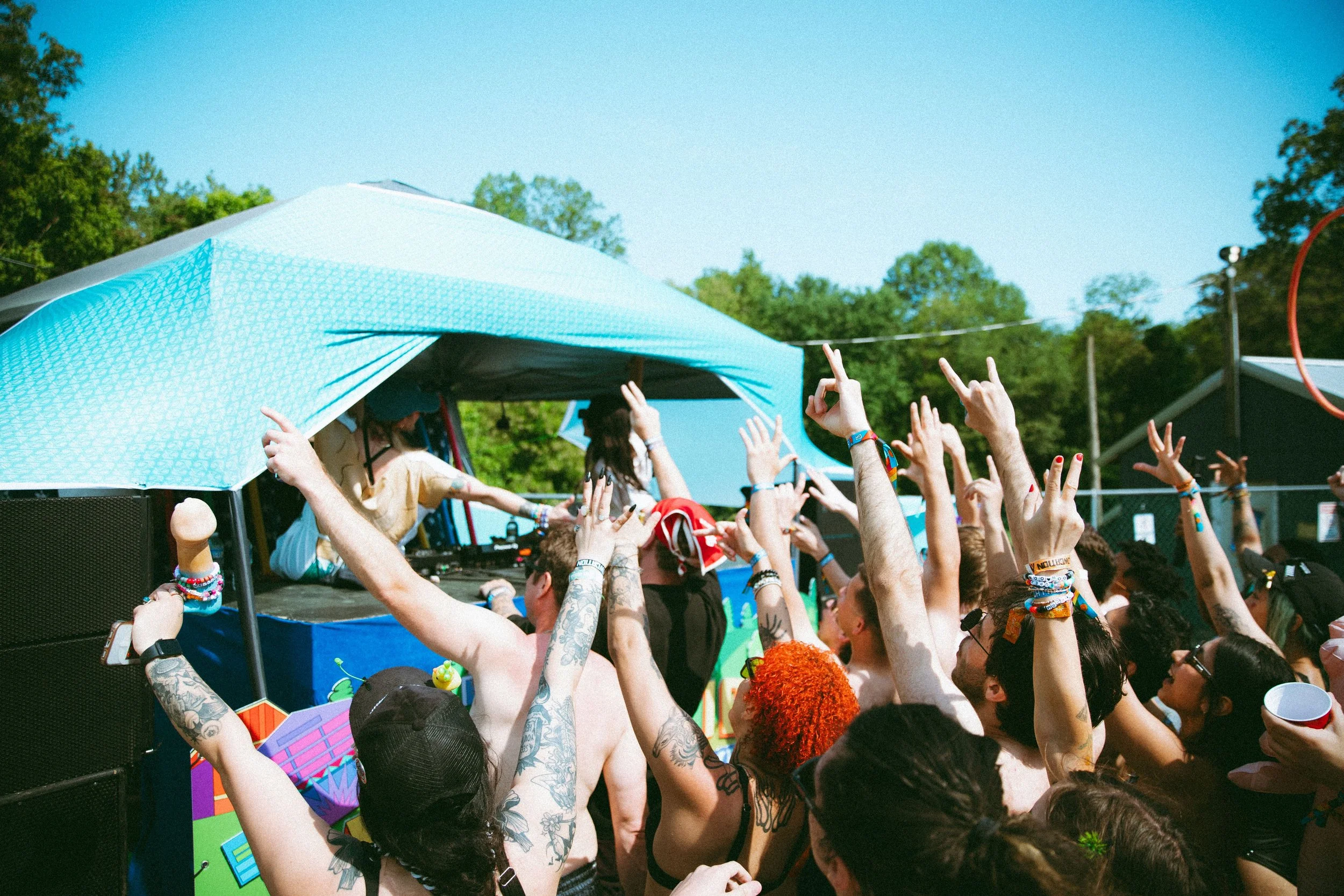 showcation26_leasure_Saturday_Pool_HoJ-31.jpg