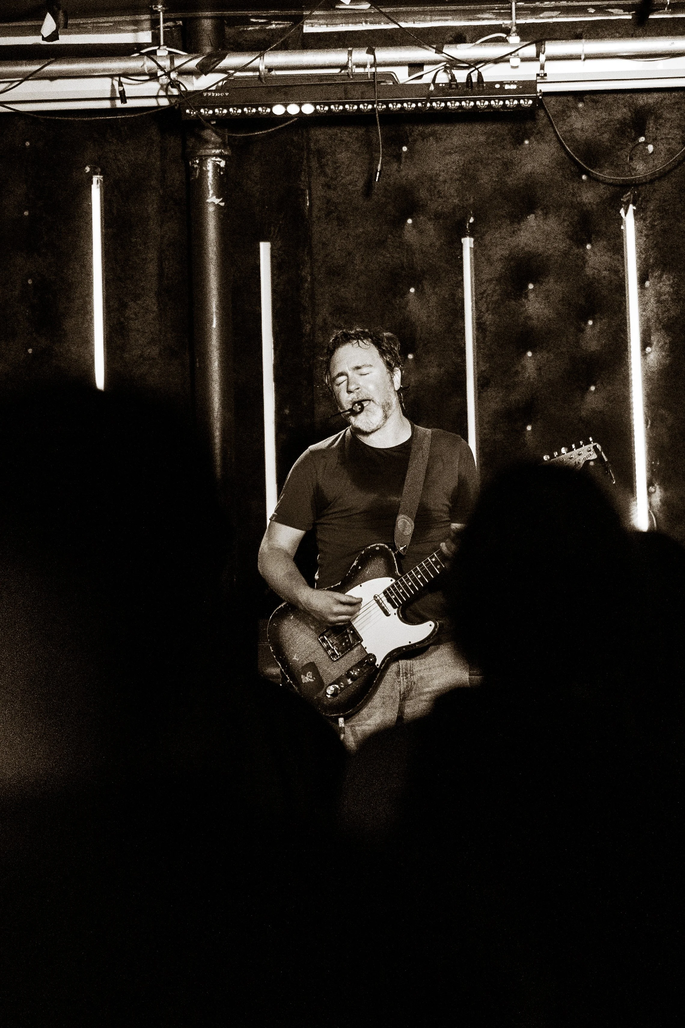 Liam-Finn-TheBroadway-Brooklyn-Oct26-11.jpg