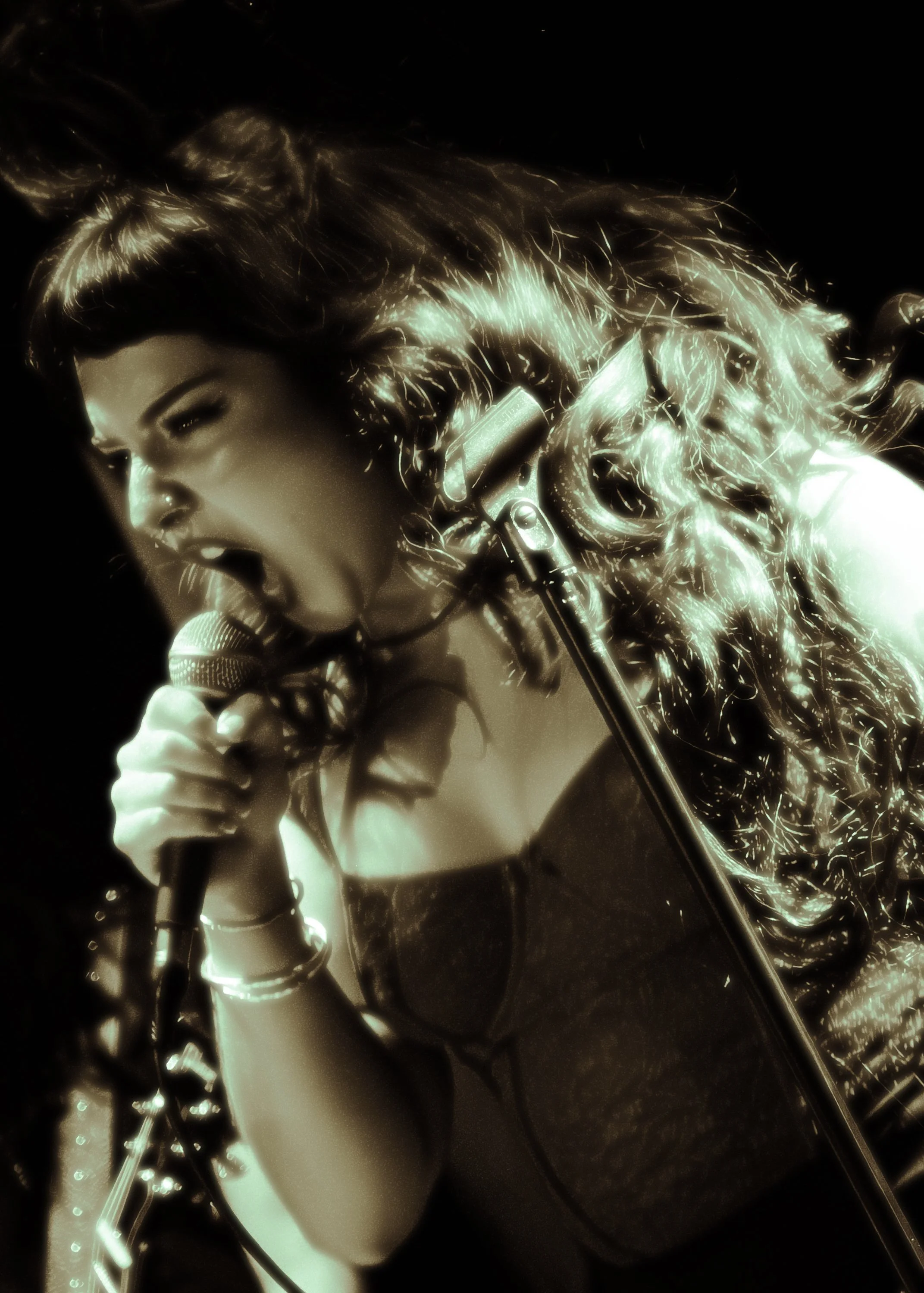 pheromones5.23_amaeephoto.jpg