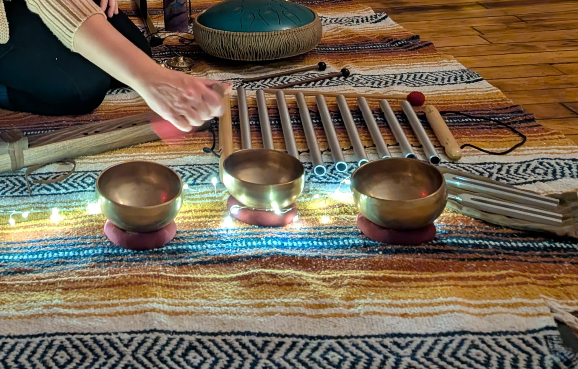 Waxing Moon Sound Bath & Meditation with Suzie & Mario