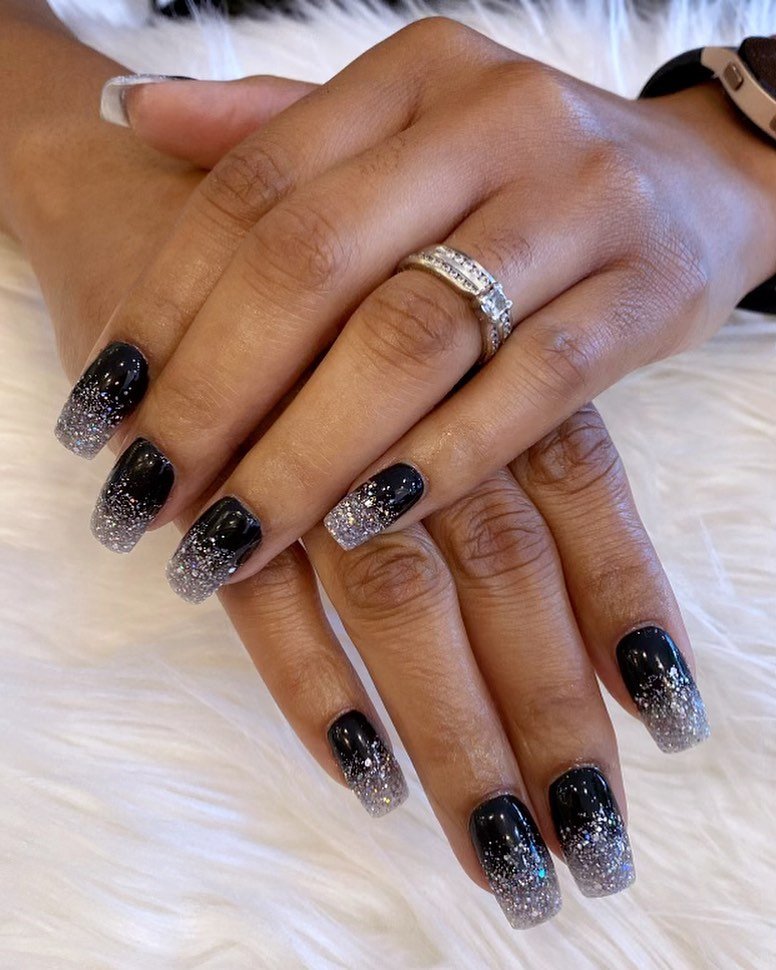 Glitter ombr&eacute; 🤩