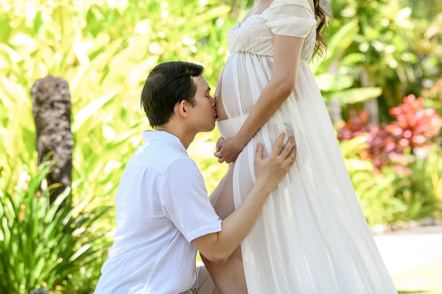 A Beautiful Babymoon Maternity Session at Sofitel Fiji Resort &amp; Spa | Tina &amp; Andy