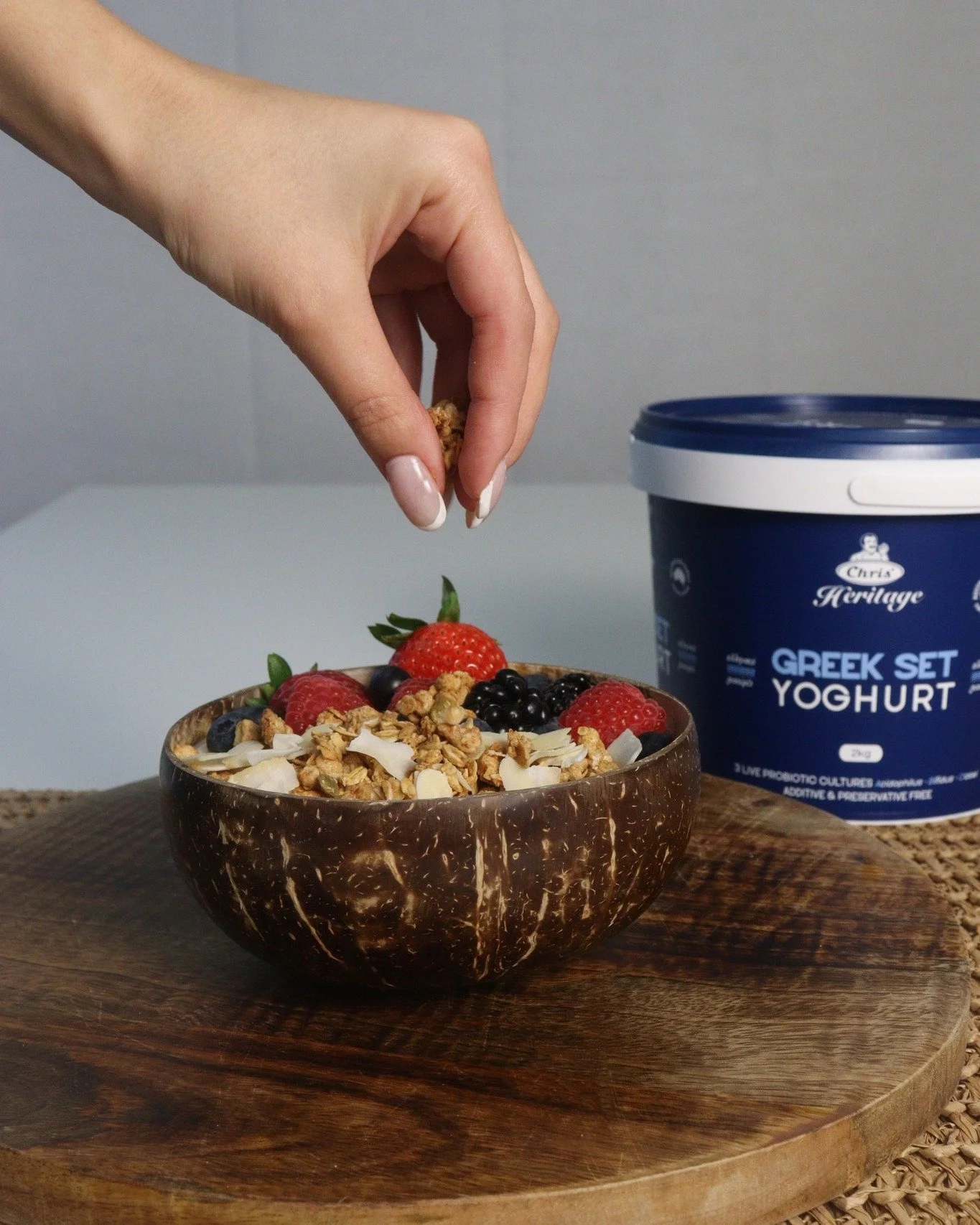 A yoghurt bowl that does it all &mdash; creamy, fresh, and made to savour.
Build your dream bowl in the comments! 🍓
 #ChrisDips #yoghurt #breakfastbowl #greeksetyoghurt #chrisnevermisses