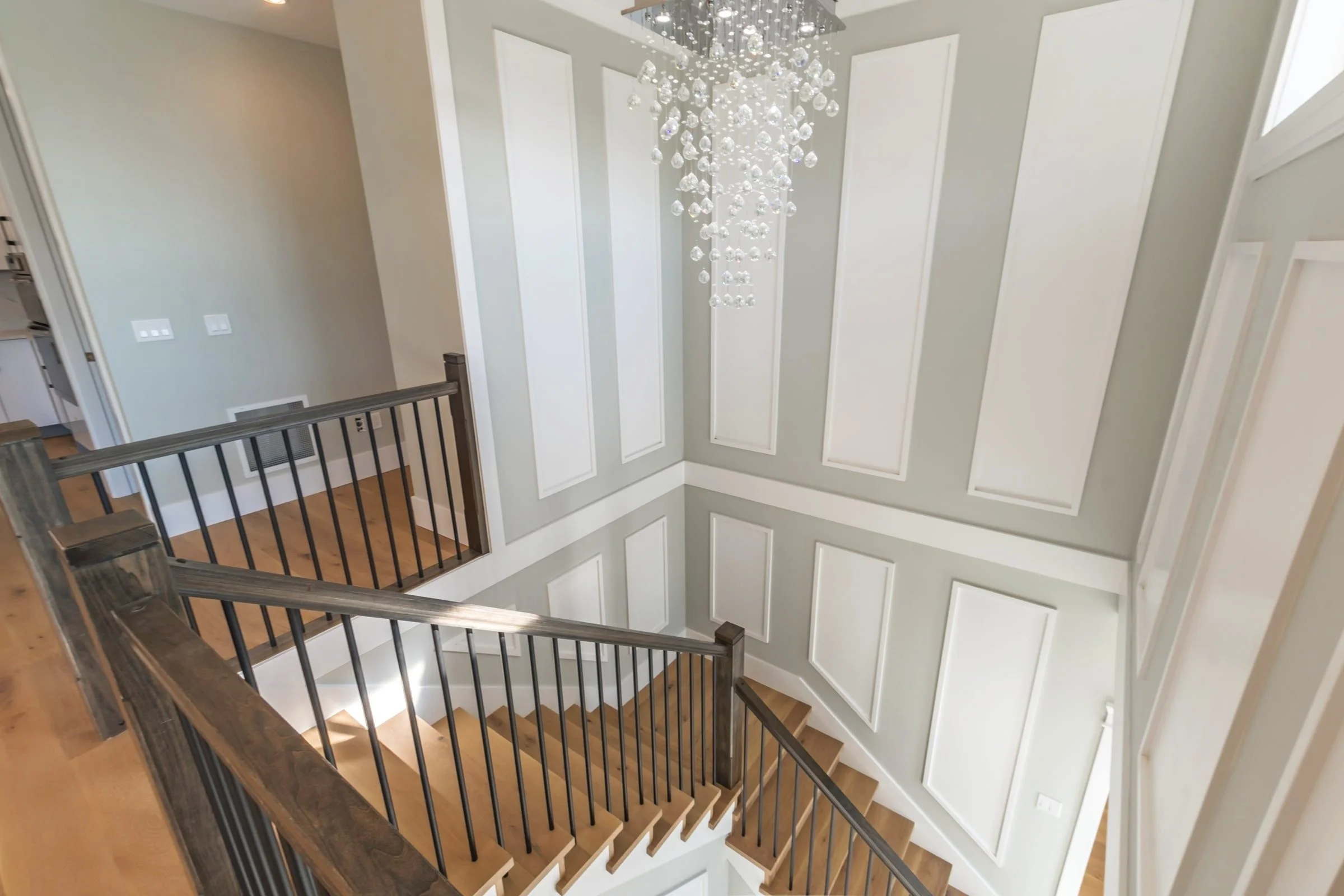 Golden Oaks Cres 204-24-min.jpg