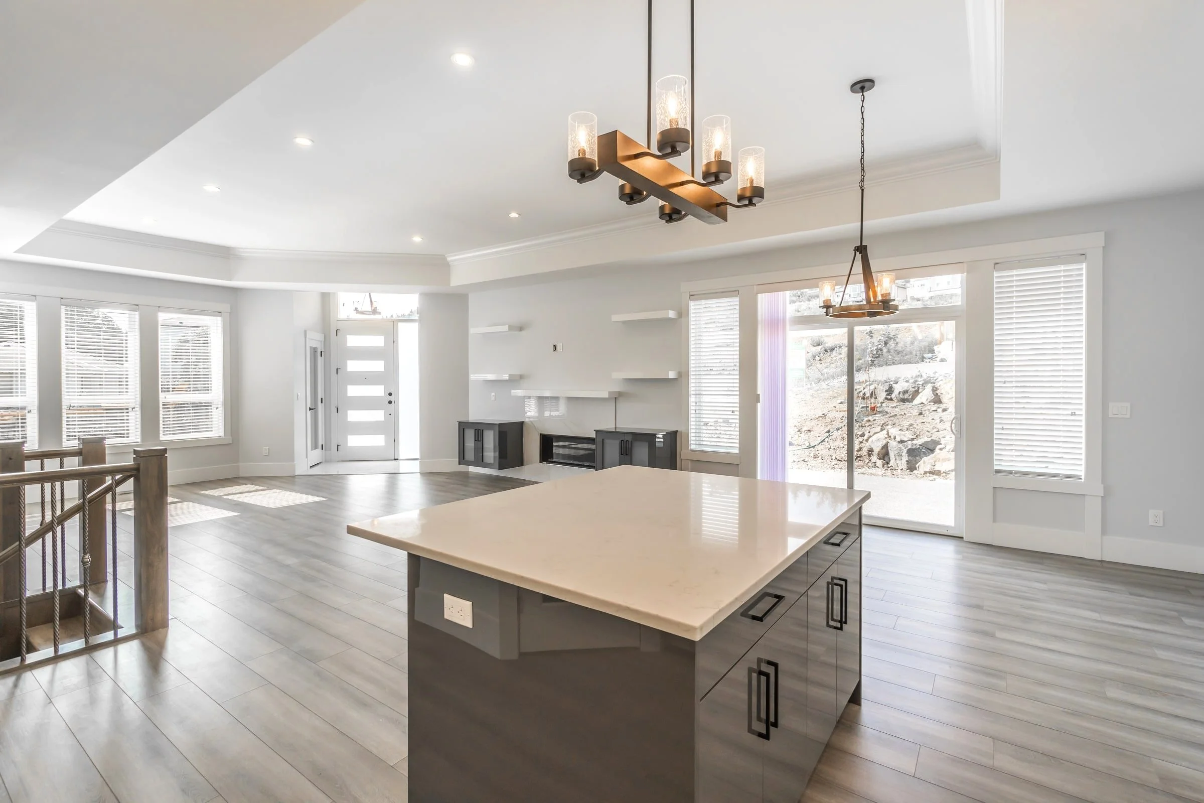 Golden Oaks Crescent 112-5-min.jpg