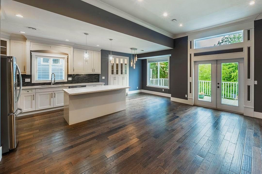 2749 Horth Interior.jpg