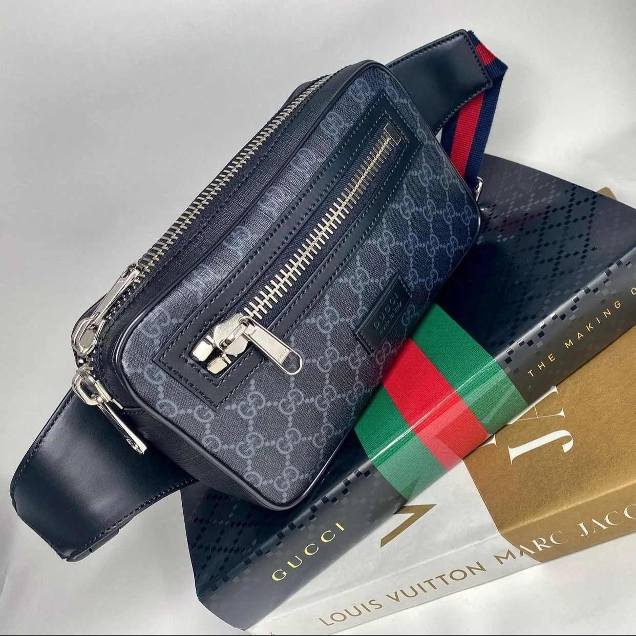 Gucci | Soft GG Supreme  Web Strap Black Red Belt Bag