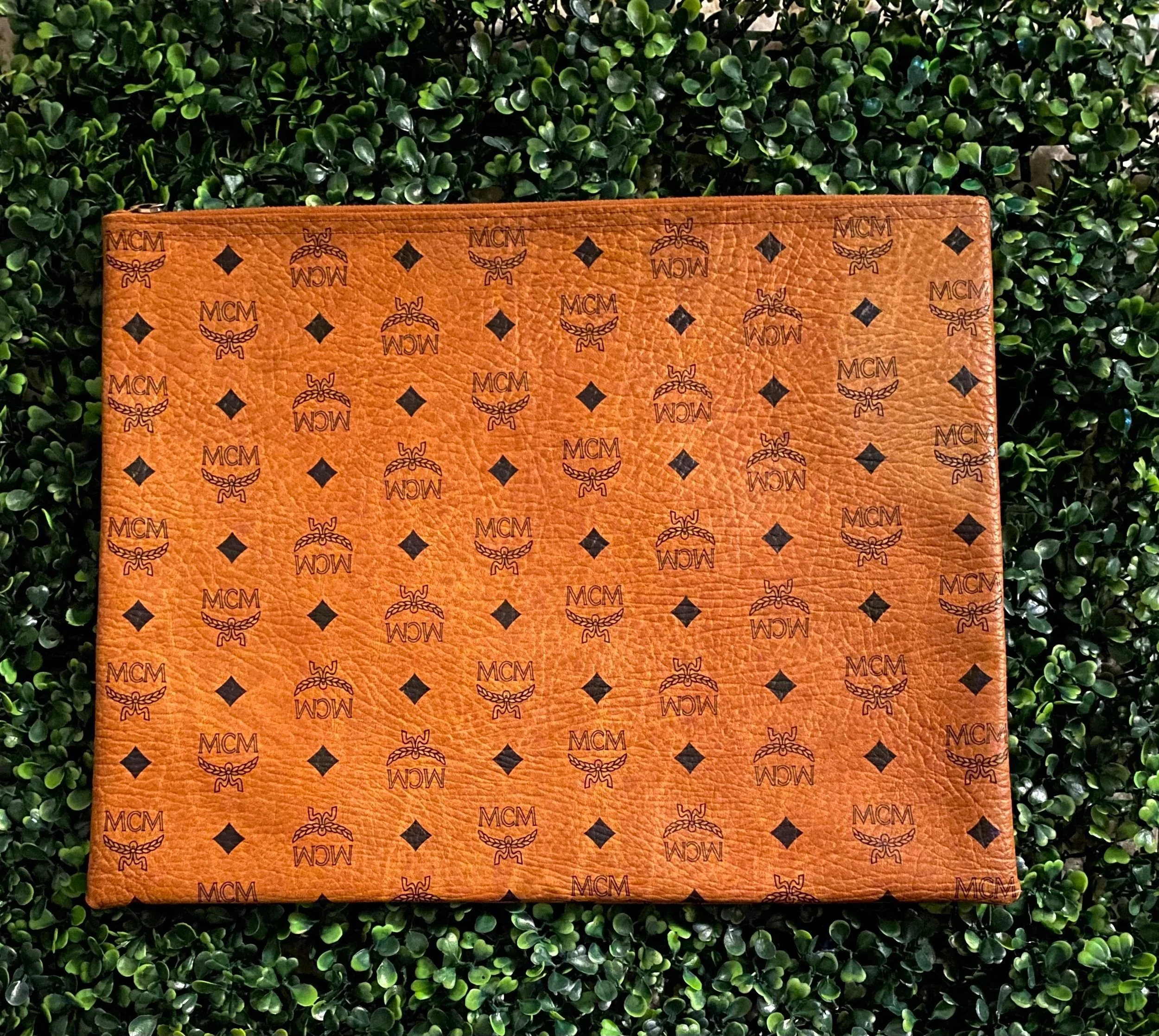 MCM | Medium Heritage Cognac Top Zip Pouch