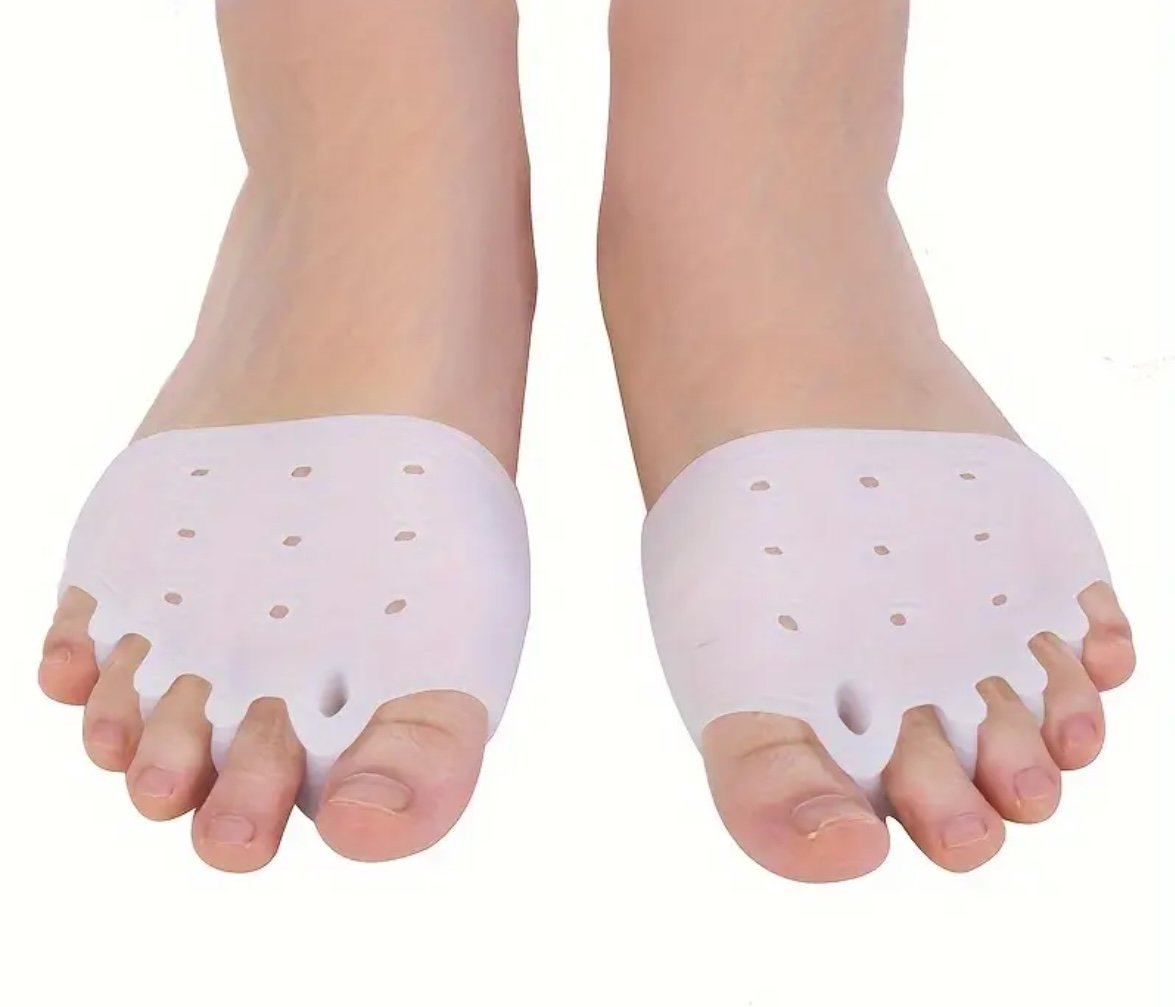 toe spreader simple on feet.jpg