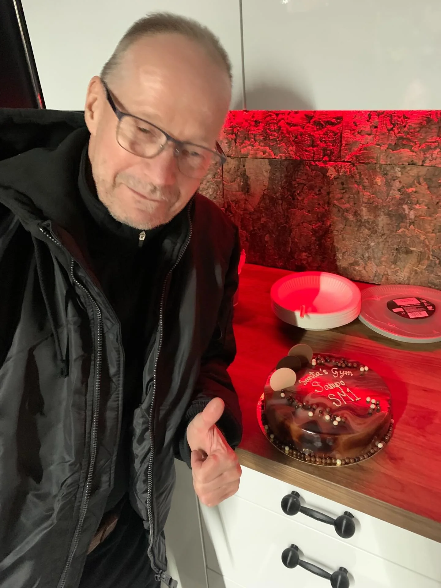 Sampolle penkkipunnerruksen suomen mestaruus, M60 59 kg. Onnea!