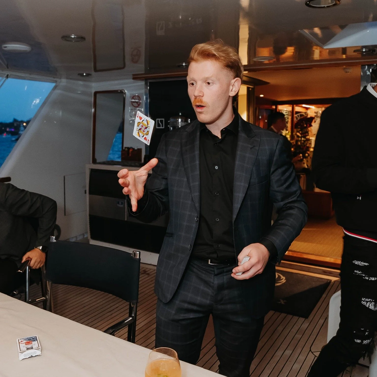 Looking to lock in your Christmas party entertainment? DM or book now at https://www.jackvoglermagician.com.au #magic #christmasparty #entertainment #rovingmagic