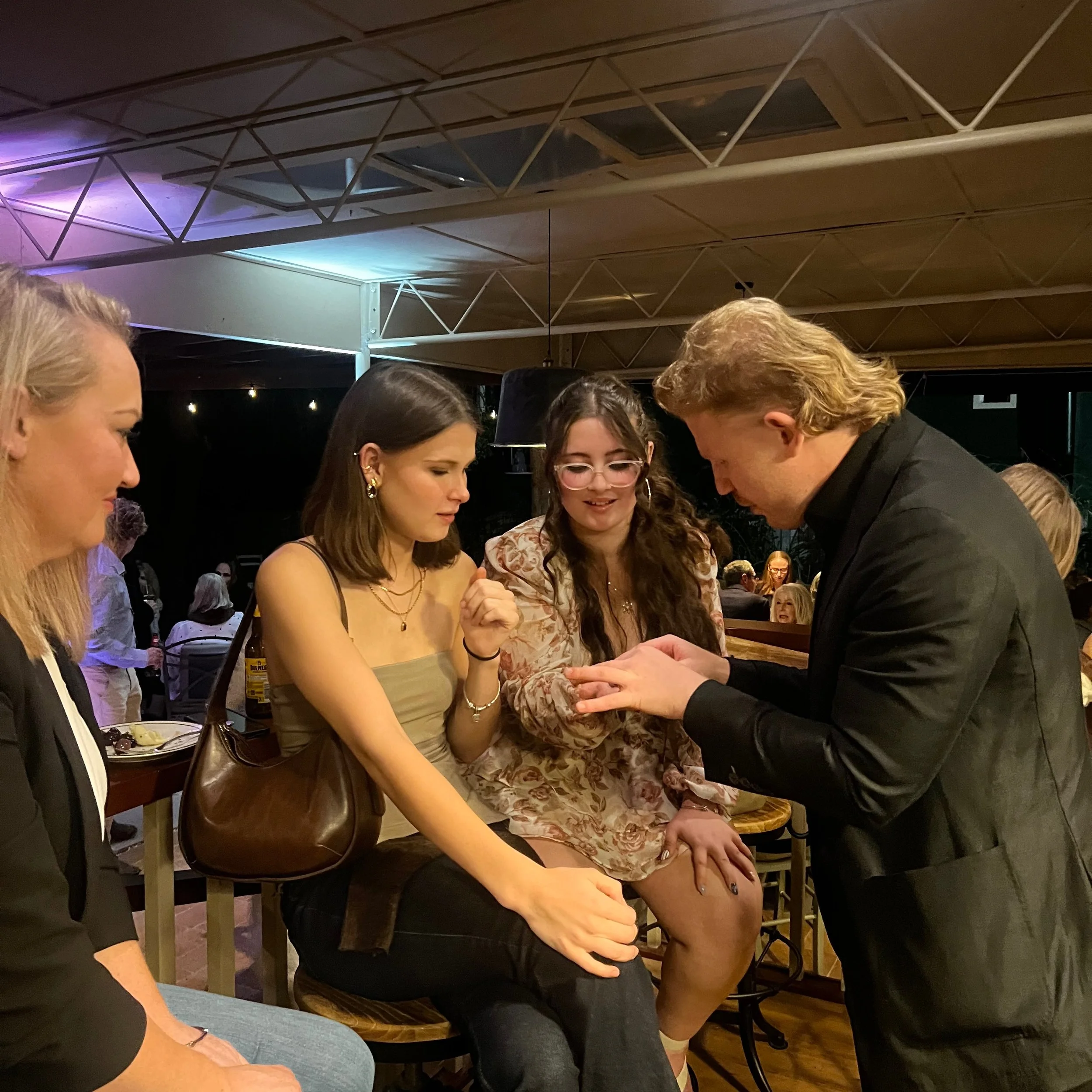 An exciting weekend in the Hunter performing roving magic at the Wollombi General Store's 175th anniversary! #magician #rovingmagic #partymagician