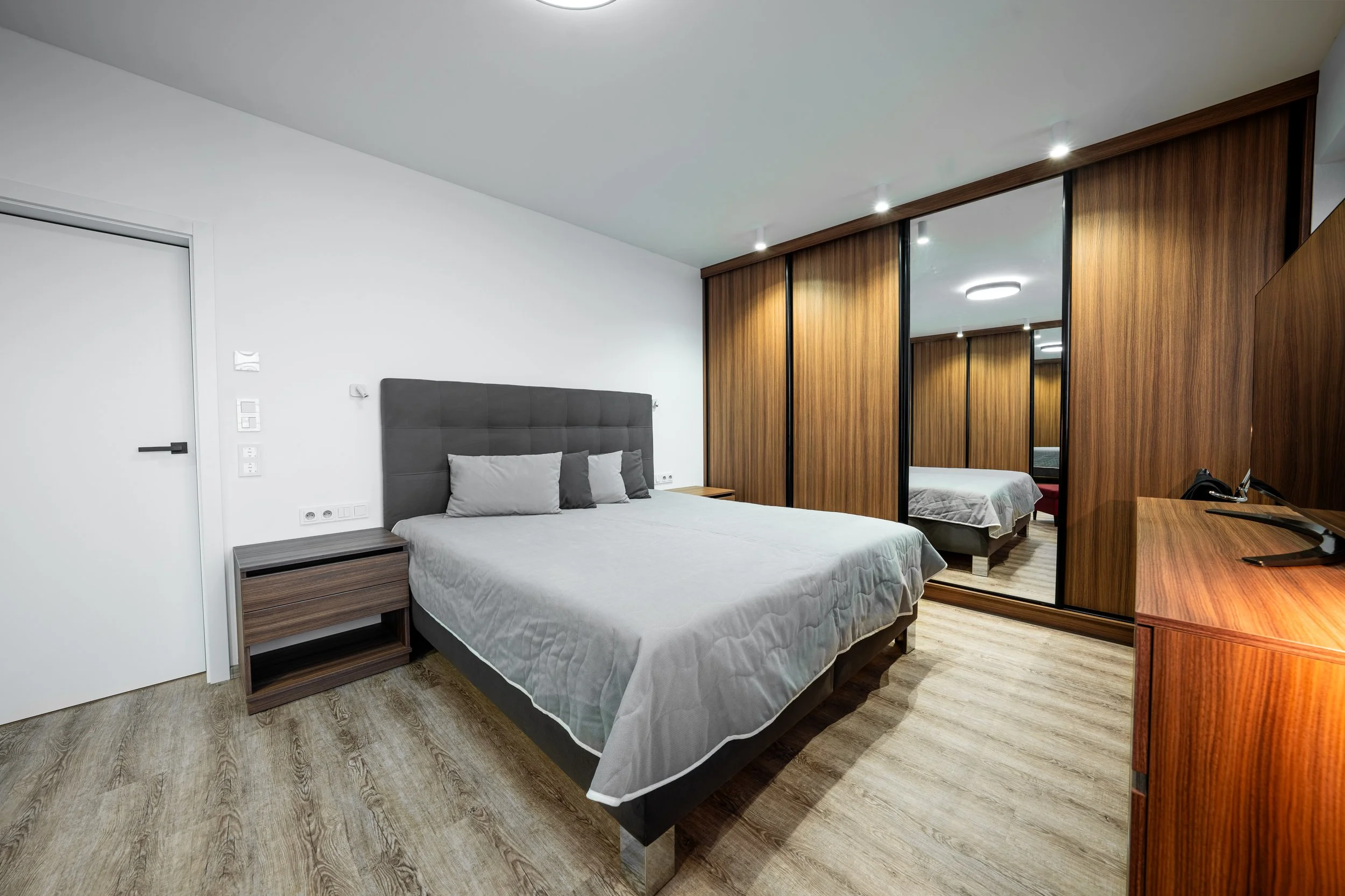 FOTOANTONU- FULL - 0001.jpg