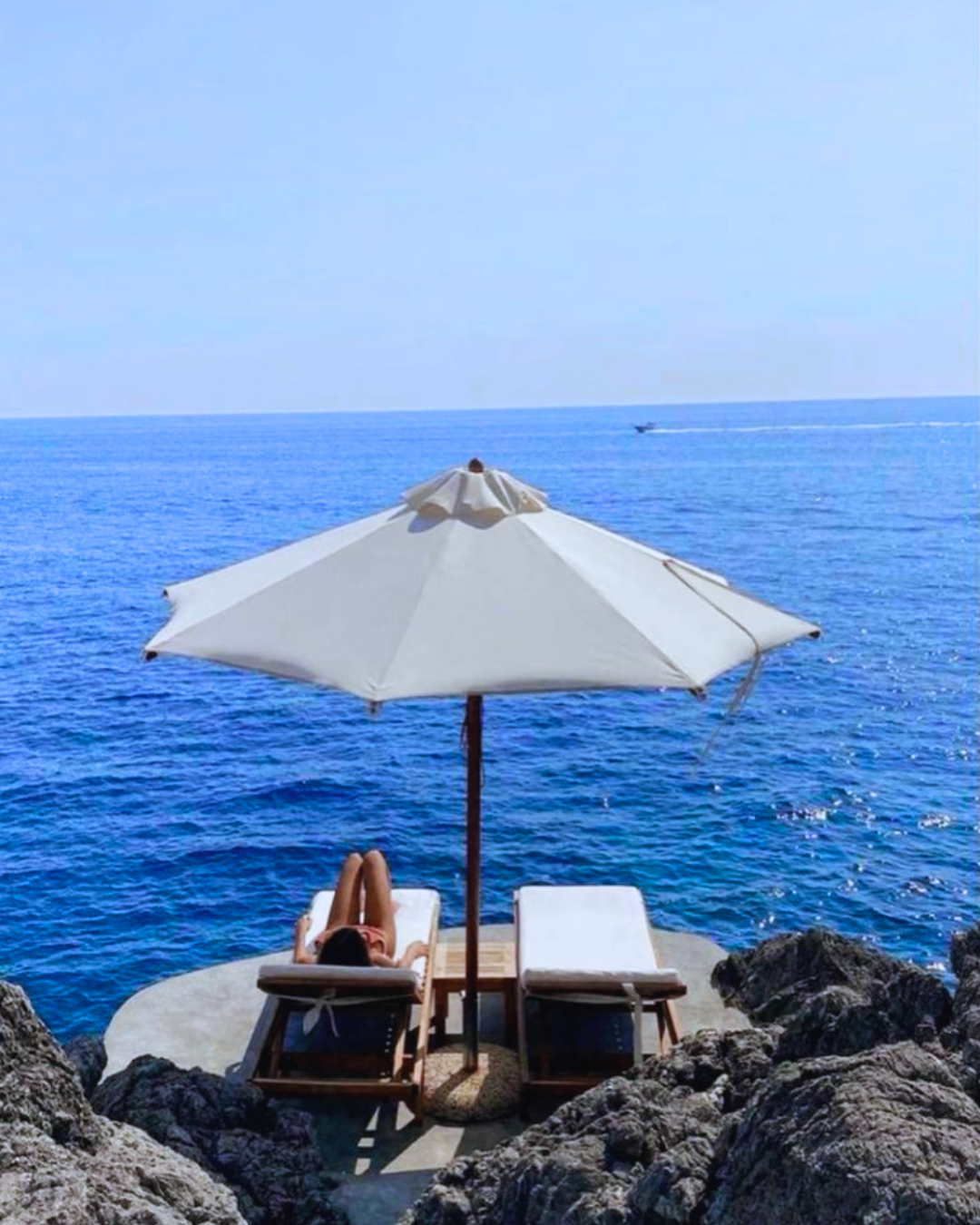 What Travel Advisors Should Post This Fall: 45 Content Ideas for September, October + November