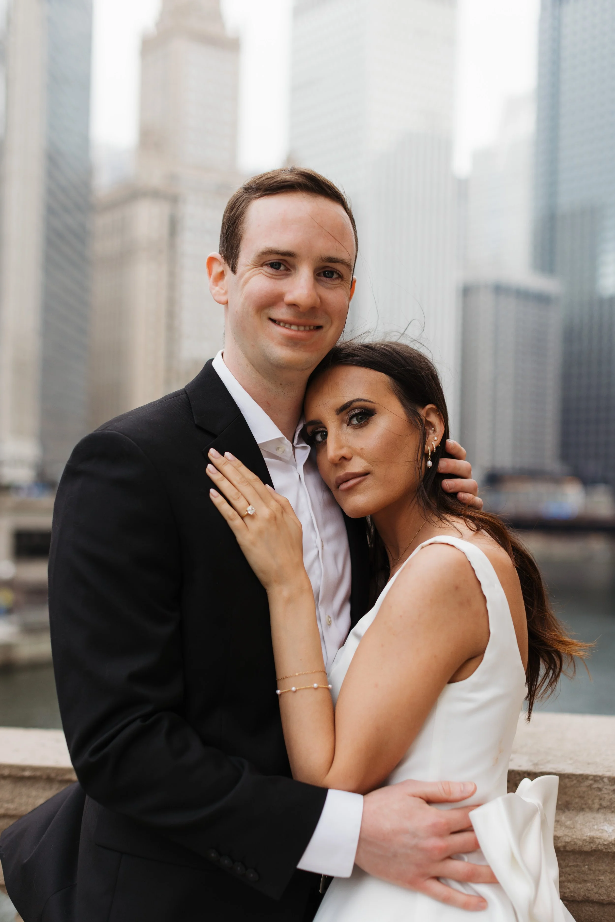 SimplyBritneyStudios-Liz&Ryan-ChicagoEngagementPhotographer-sneaks-12.jpg