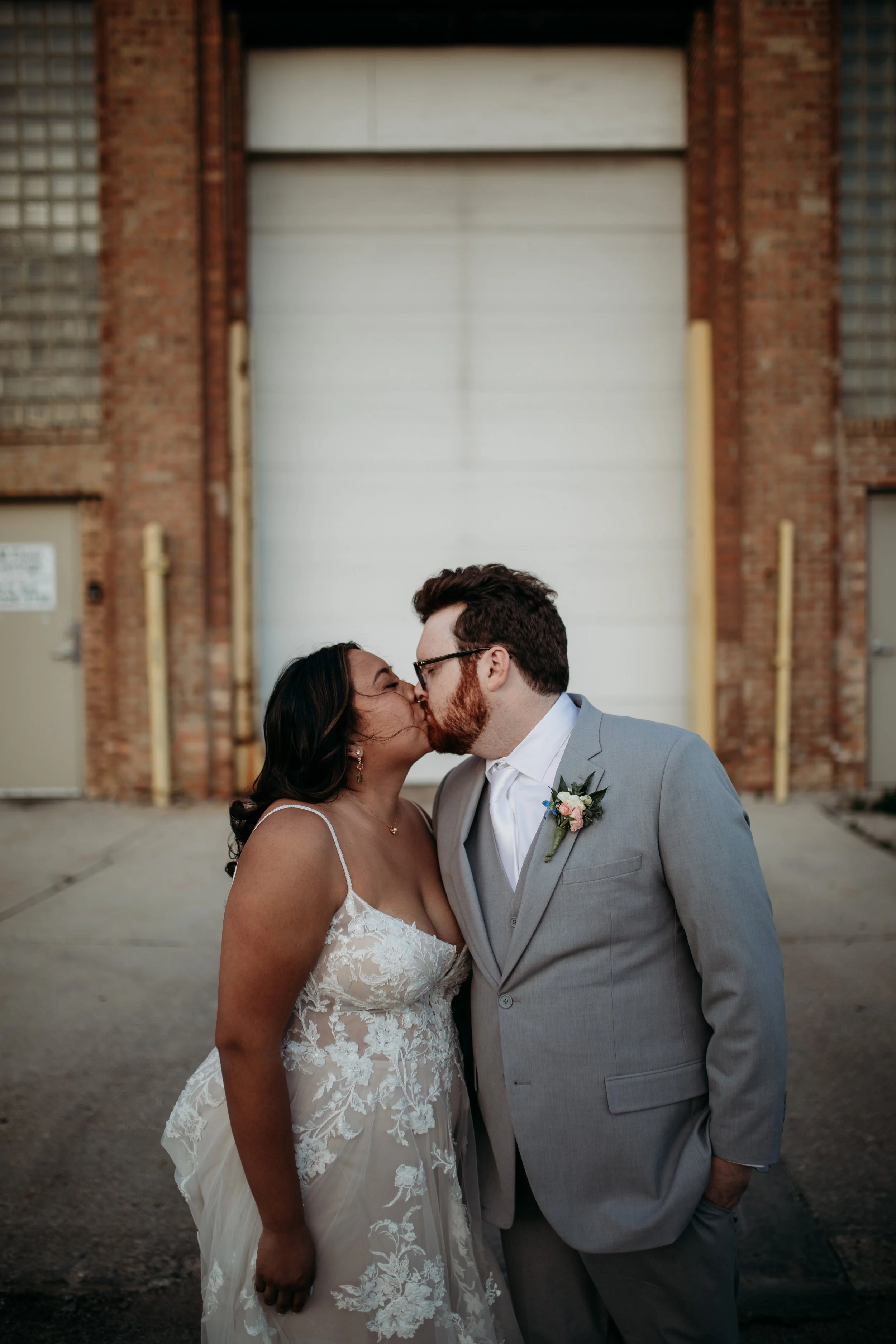 SimplyBritneyStudios-Addy&Nick-WeddingPhotos-sneaks-35.jpg