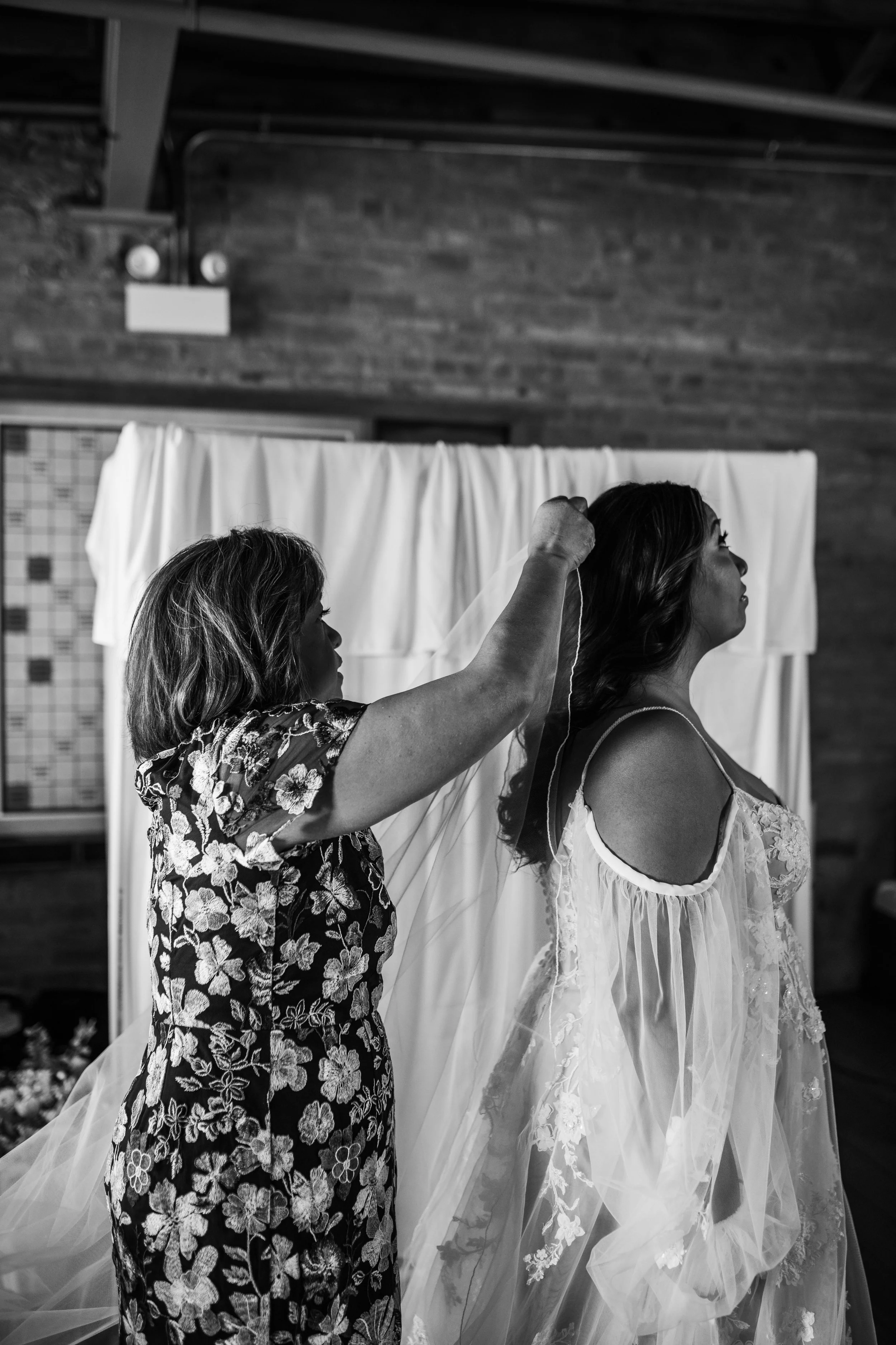 SimplyBritneyStudios-Addy&Nick-WeddingPhotos-sneaks-6.jpg