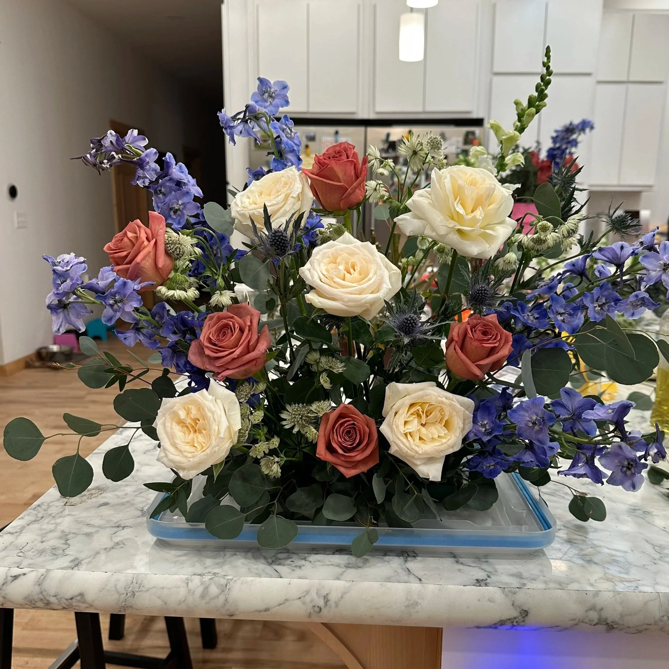 Deluxe Large Arrangement - Hidden Vase ($145)